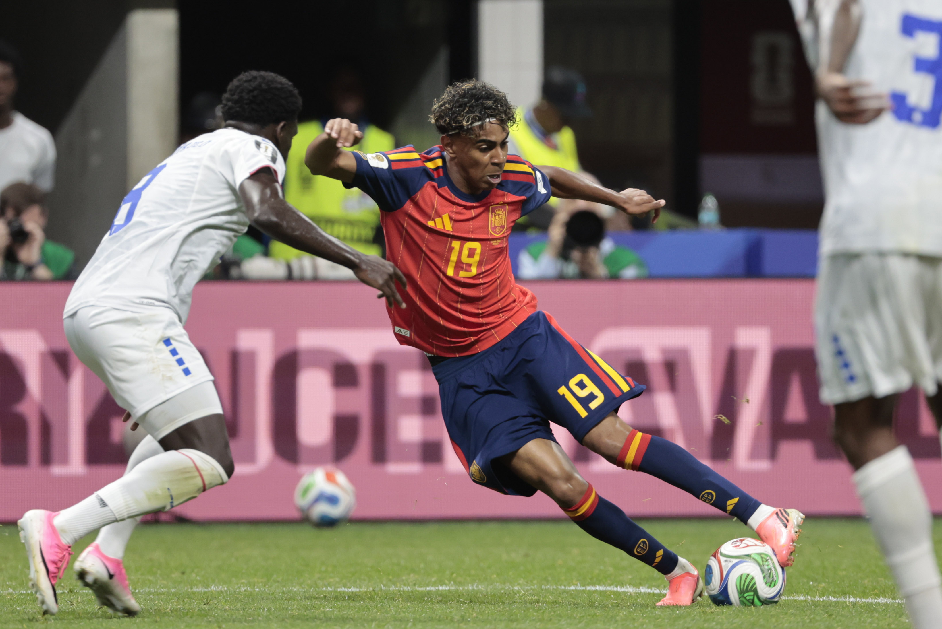 Lamine Yamal ante Cabo Verde