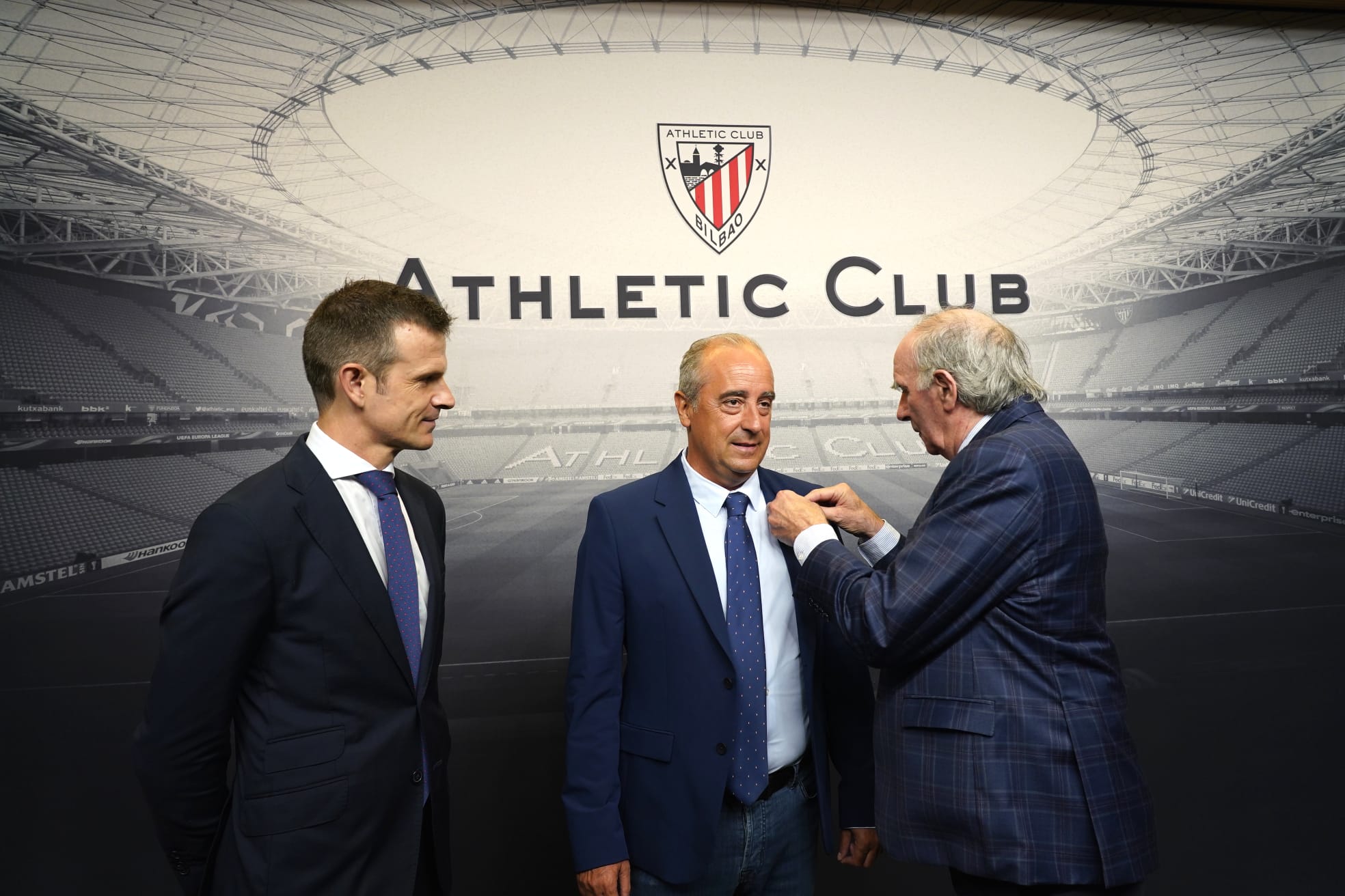 El Athletic lanza la camiseta del 125 aniversario