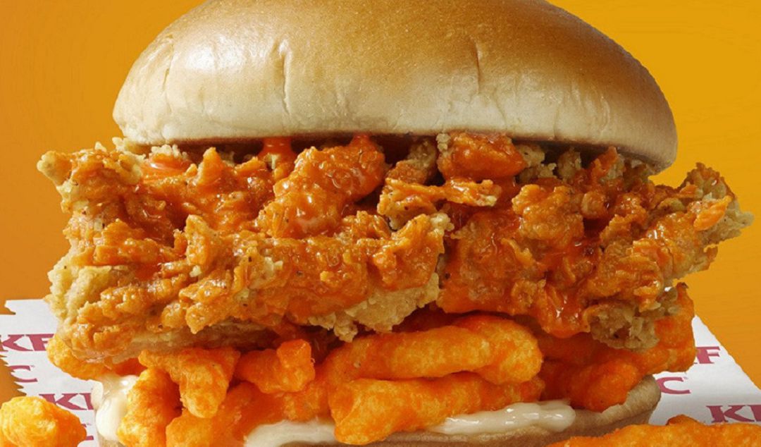 KFC lanza en EEUU una hamburguesa de pollo frito con Cheetos | Ocio y  cultura | Cadena SER