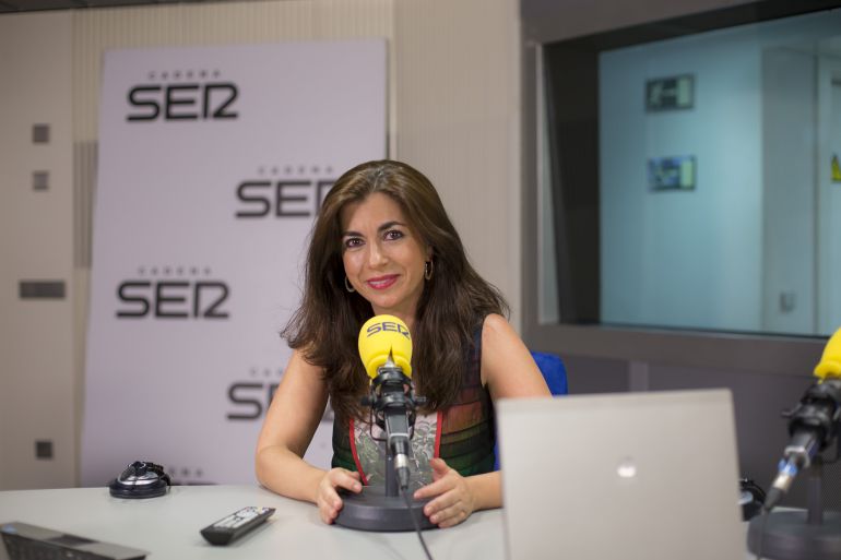 Marta González Novo sobre su libro 'Una bañera con hojas secas': "Con esta novela le doy paz a mi abuela Concha Agustí" | Gente | Ocio y cultura | Cadena SER