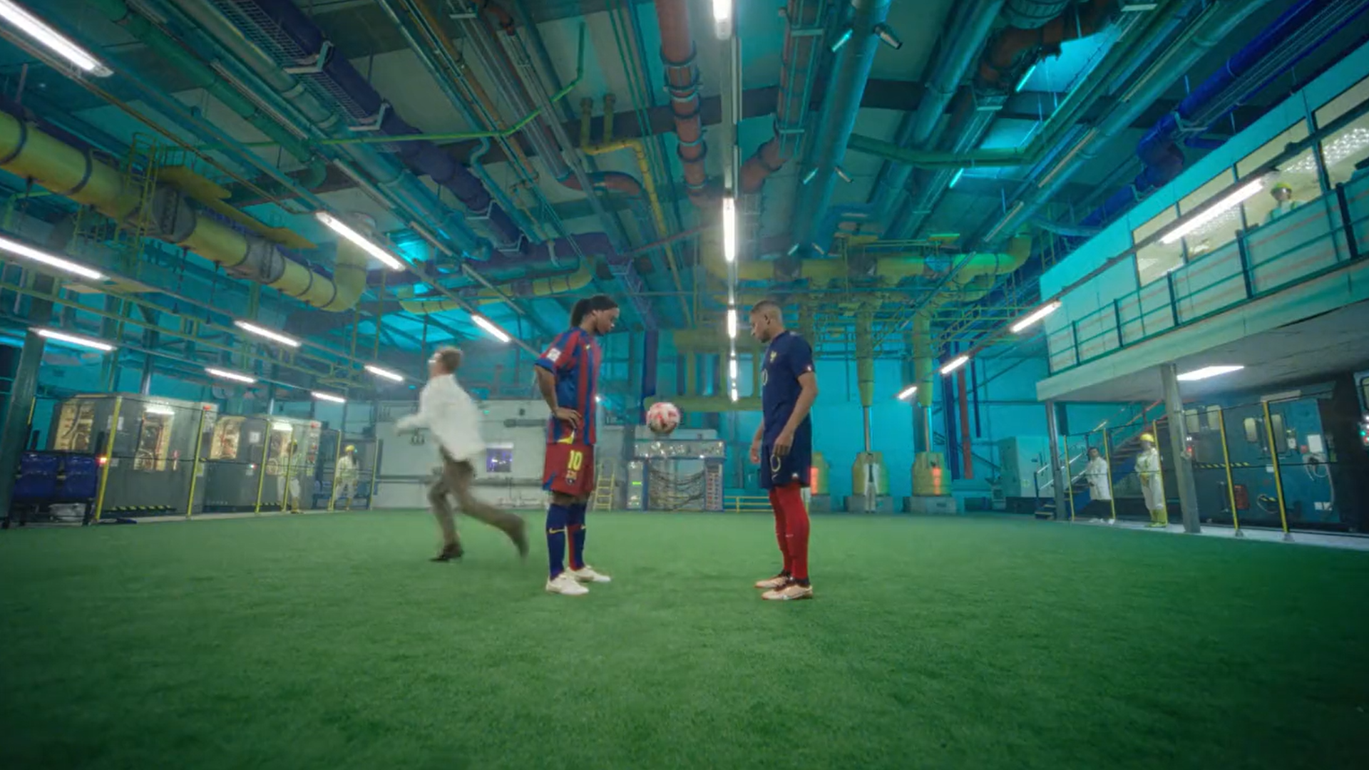 Mbappé, Ronaldinho, Ronaldo y Cristiano, protagonistas del nuevo spot publicitario Nike para el mundial de Qatar | Deportes | SER