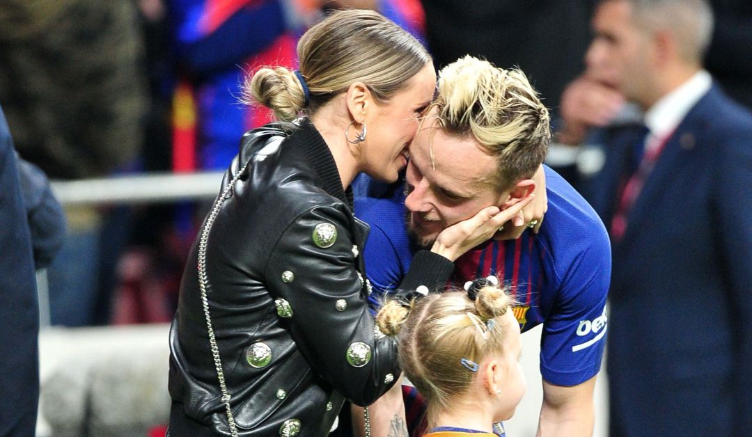 La Mujer De Rakitic Recurre A Una Opinion De Manu Carreno Para Apoyar A Su Marido En Sus Dias Mas Duros Deportes Cadena Ser