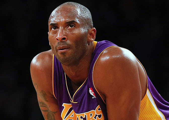 Los Lakers sufrieron la primera derrota con la camiseta de Kobe Bryant