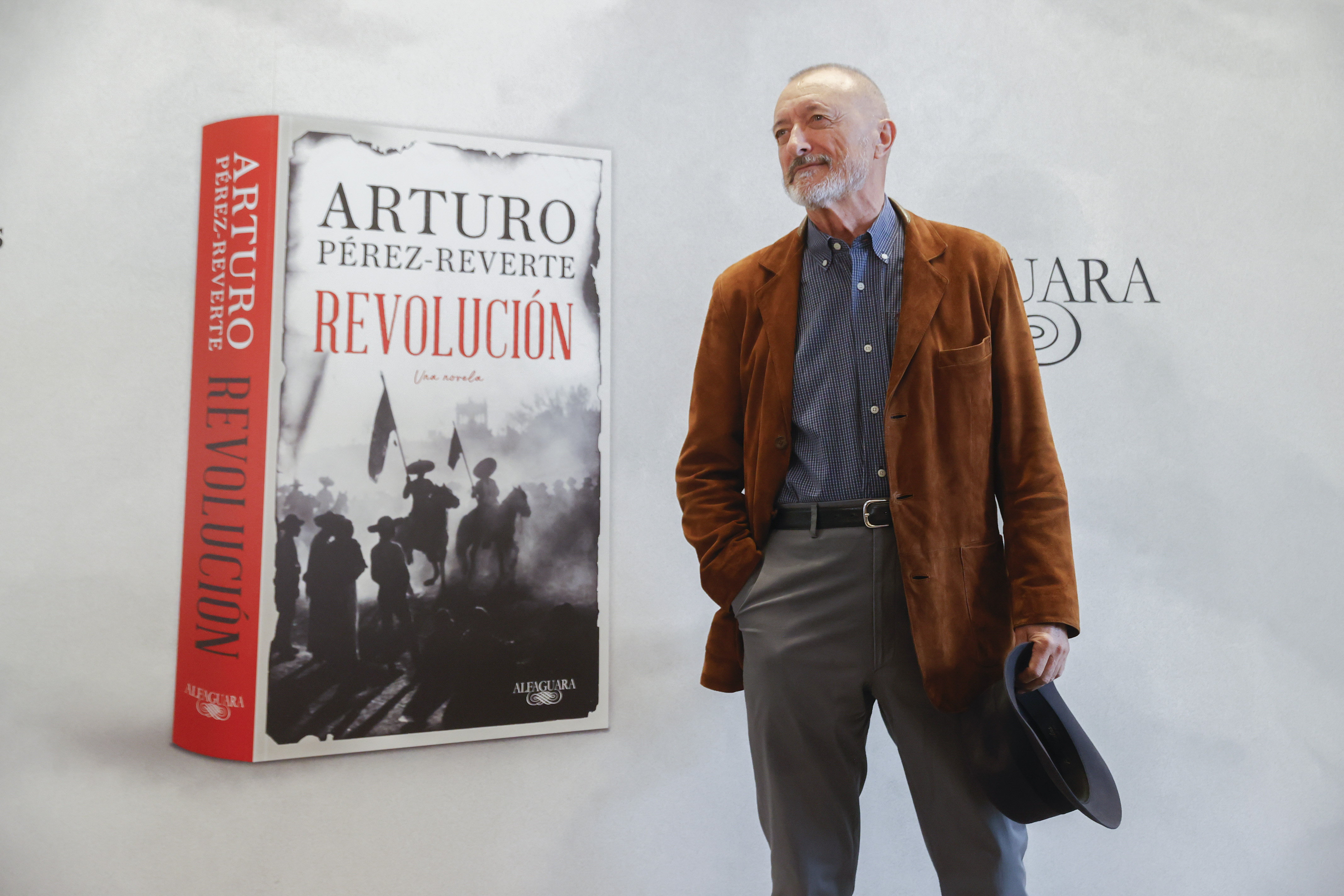 Arturo Pérez Reverte: Una novela actual me parece vulgar, porque el tiempo  en que vivimos es vulgar, Ocio y cultura