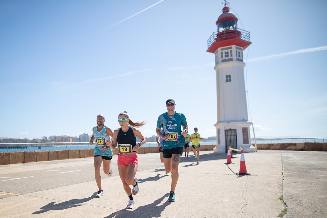El Puerto de Almería celebra el 23 de abril su carrera de 10 kilómetros |  Deportes | Cadena SER