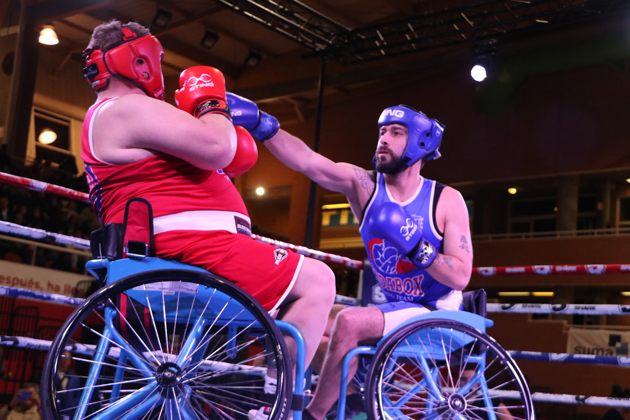 Combate exhibición en silla de ruedas