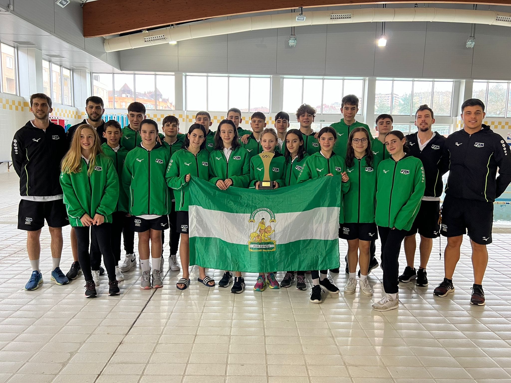 Blanca Fernández y Leonor de la Rosa campeonas de España de natación |  Deportes | Cadena SER