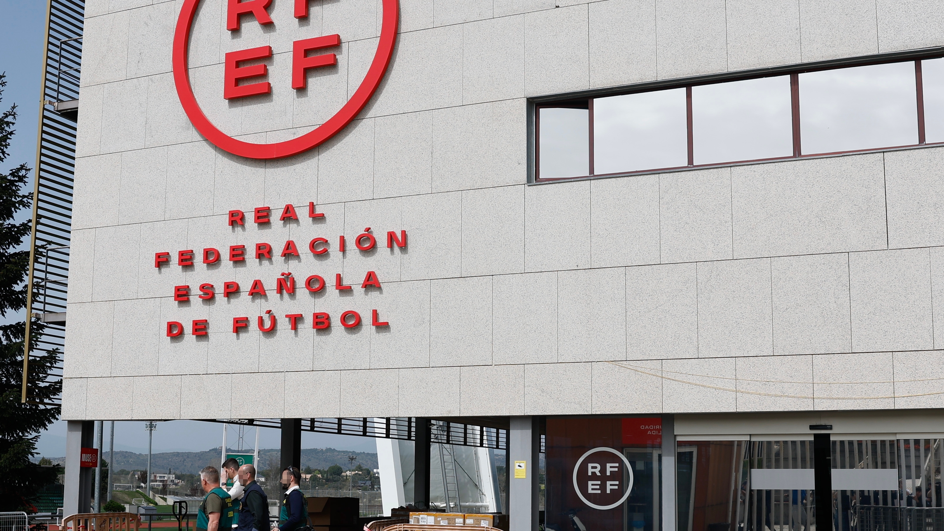 La UCO registra la Federación de Fútbol por corrupción y blanqueo
