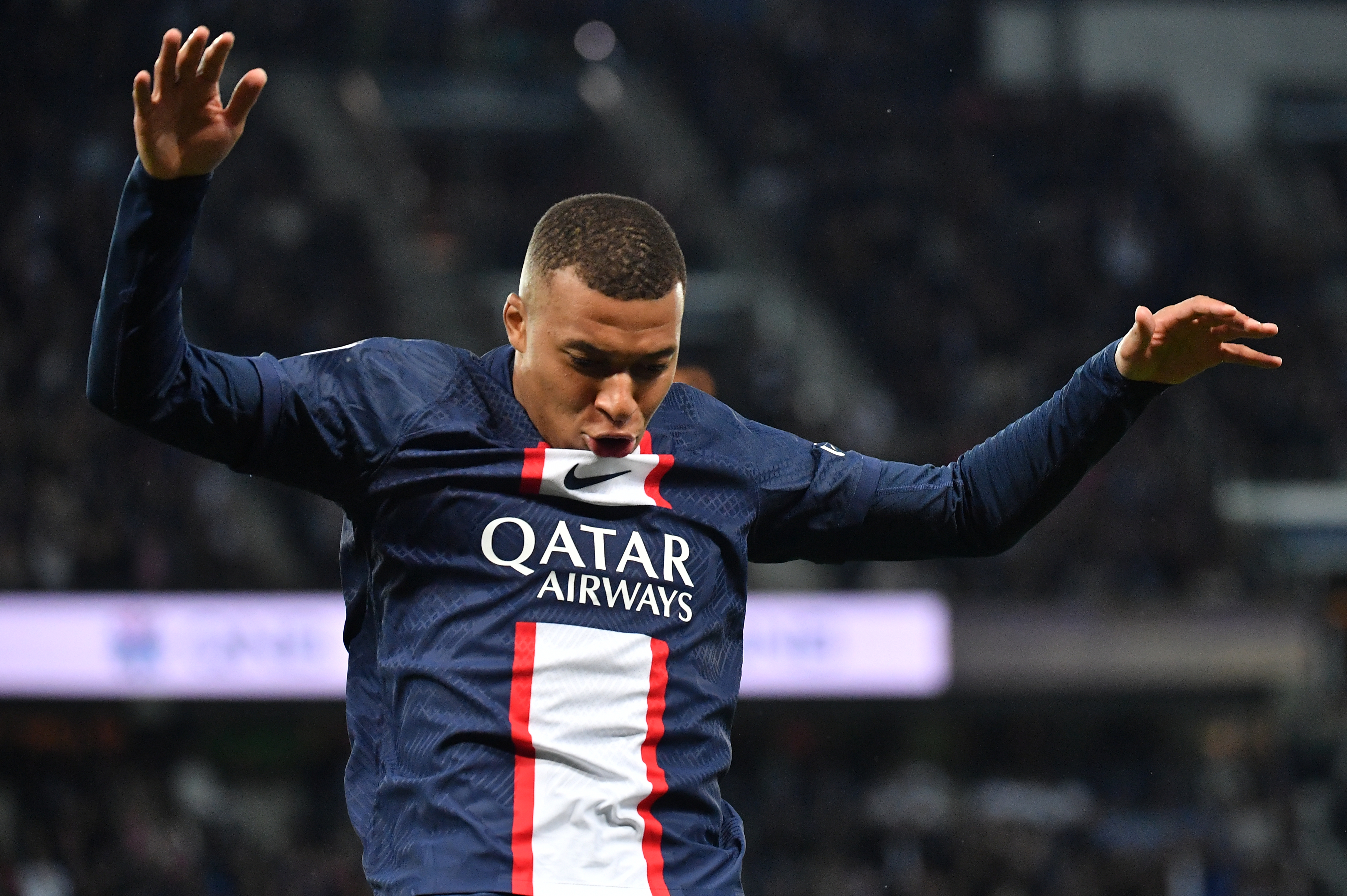 "Tiene solo una salida para congraciarse con el madridismo": Roncero explica lo que debe hacer Mbappé para tener el beneplácito del Bernabéu