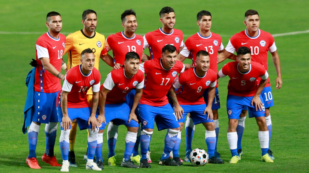 Buena facha? Ya fue filtrada la nueva camiseta de la Selección Chilena |  Actualidad | LOS40 Chile