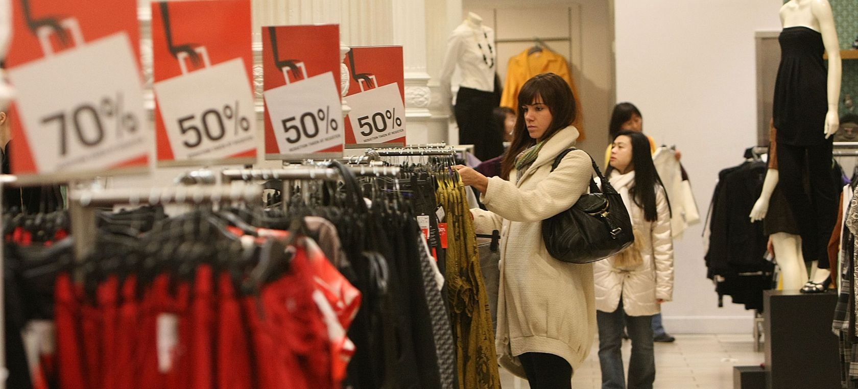 Tiendas de ropa que no son fast outlet fashion