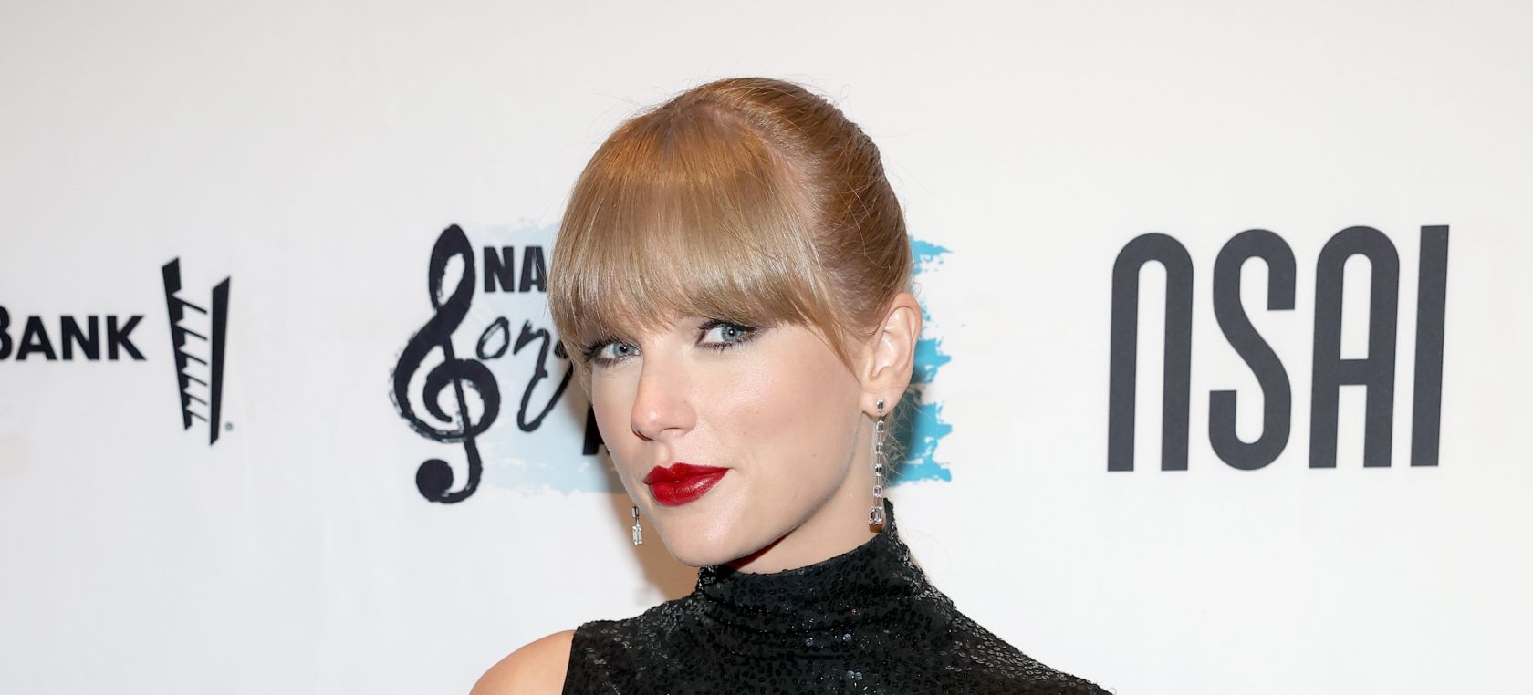 Midnights' de Taylor Swift hace historia en plataformas digitales, Música