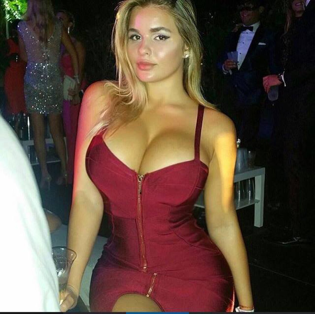 Anastasiya Kvitko doble rusa Kim Kardashian La Kim Kardashian rusa que  calienta las redes sociales con sus sensuales fotos | Tendencias | LOS40  Colombia