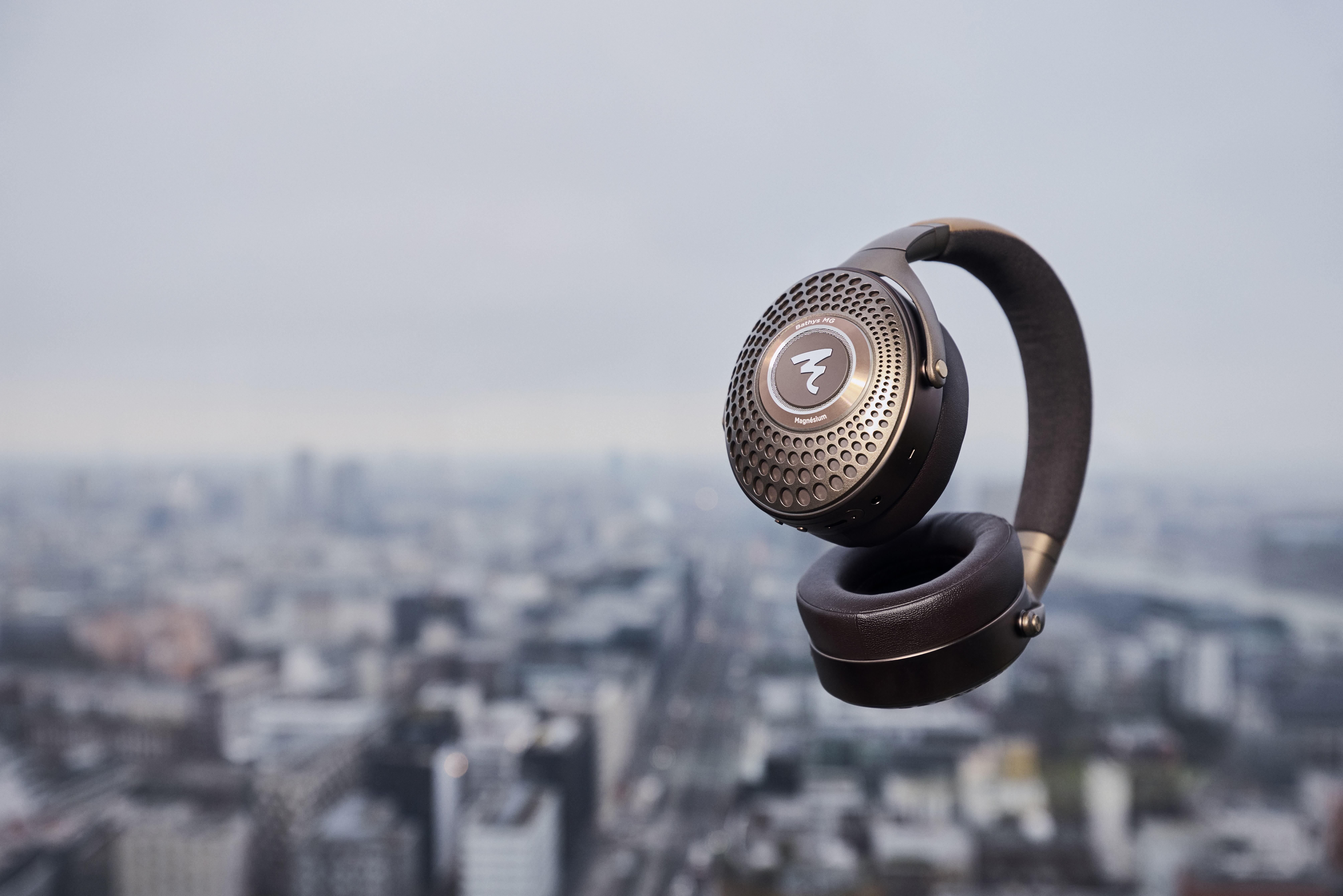 Focal Bathys MG: 精巧な造りと緻密なサウンドを誇るワイヤレス