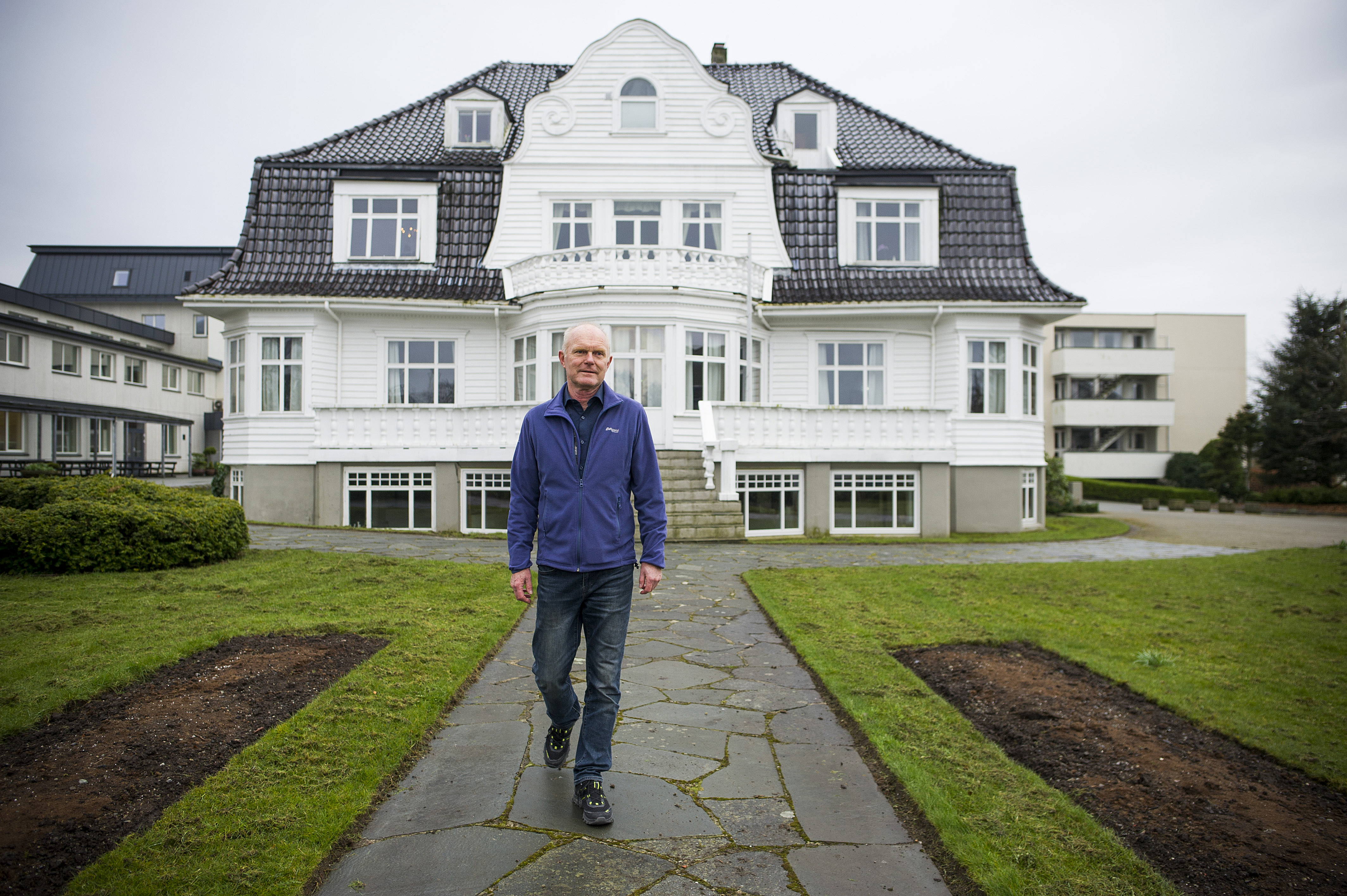 Folkehøgskular splitta om samlivskrav