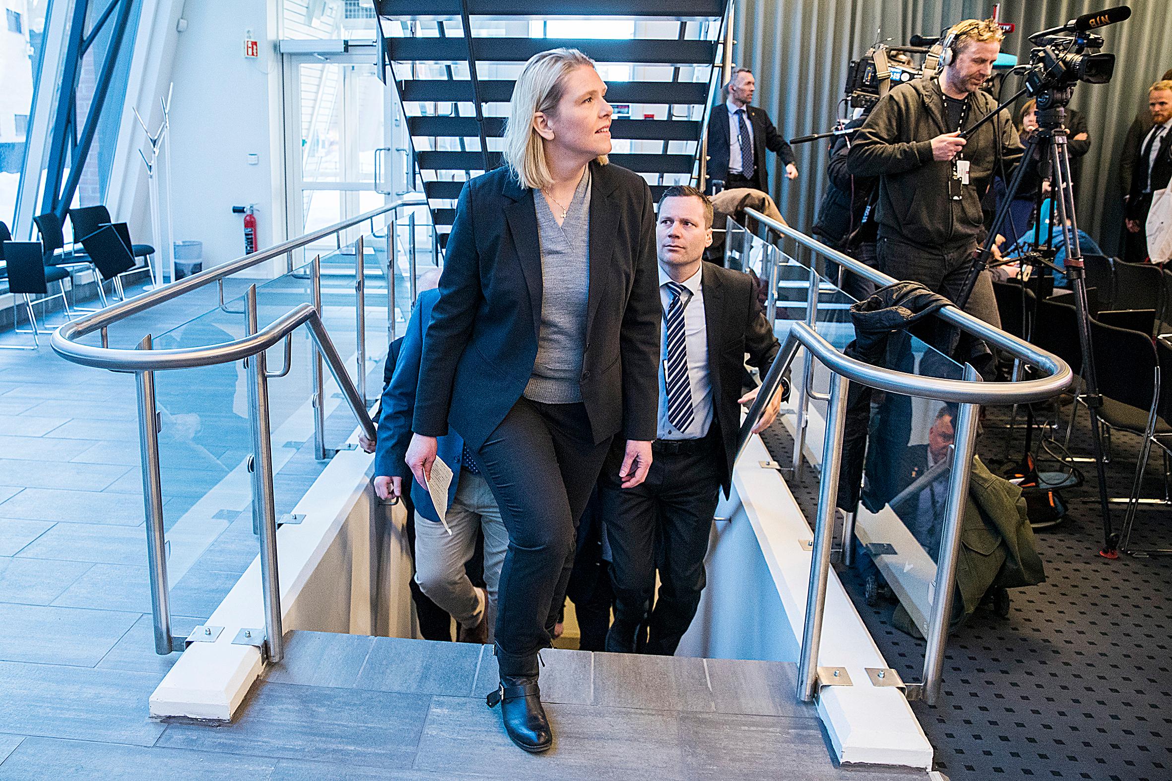 Oslo  20180320.
Sylvi Listhaug (Frp) på vei til pressekonferansen i Justisdepartementets lokaler i Nydalen i Oslo i forbindelse med at hun trekker seg som justisminister tirsdag.
Foto: Håkon Mosvold Larsen / NTB scanpix