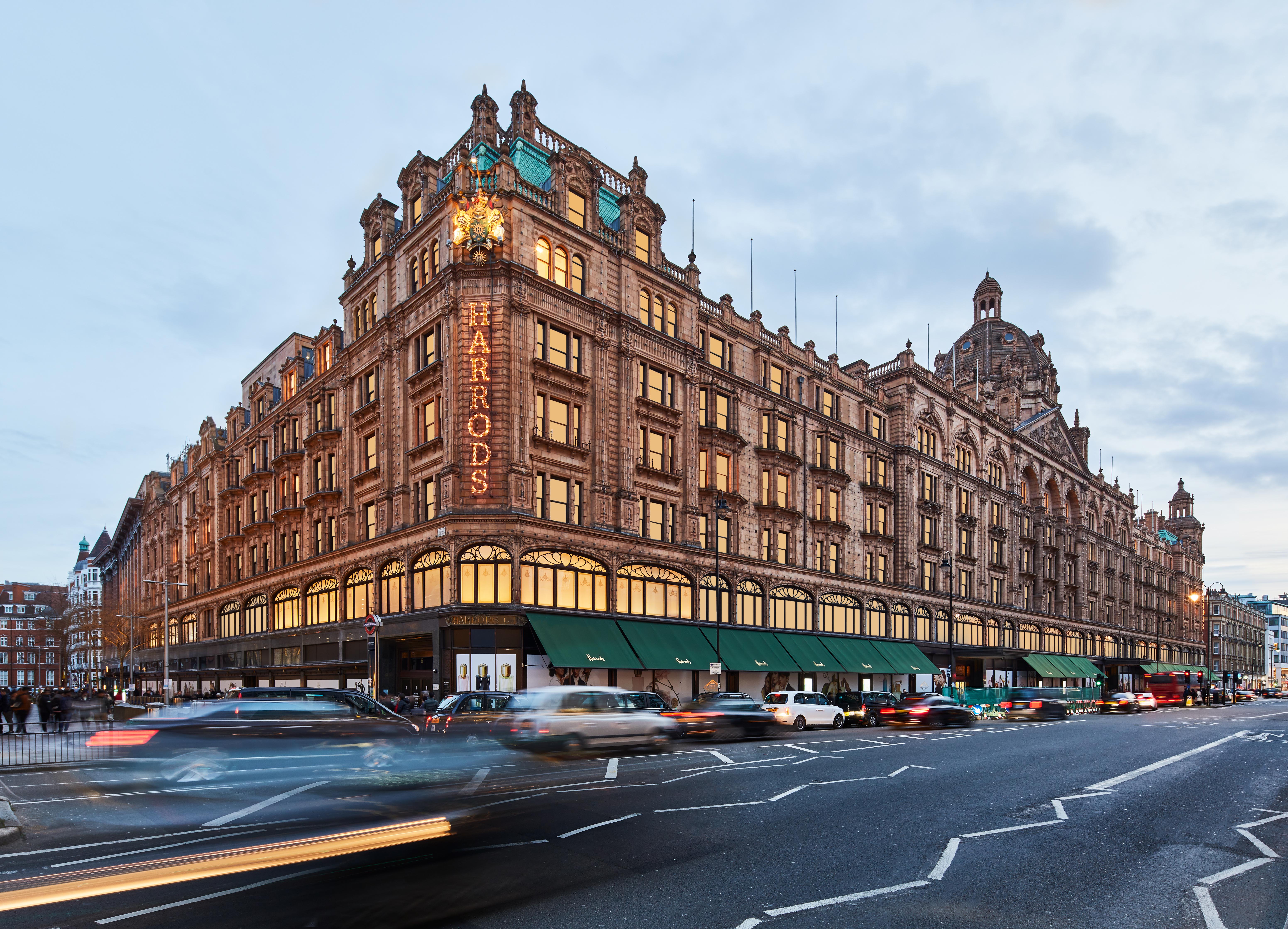 Harrods department store at night, London, UK - Stock Image - C033/8479 -  Science Photo Library