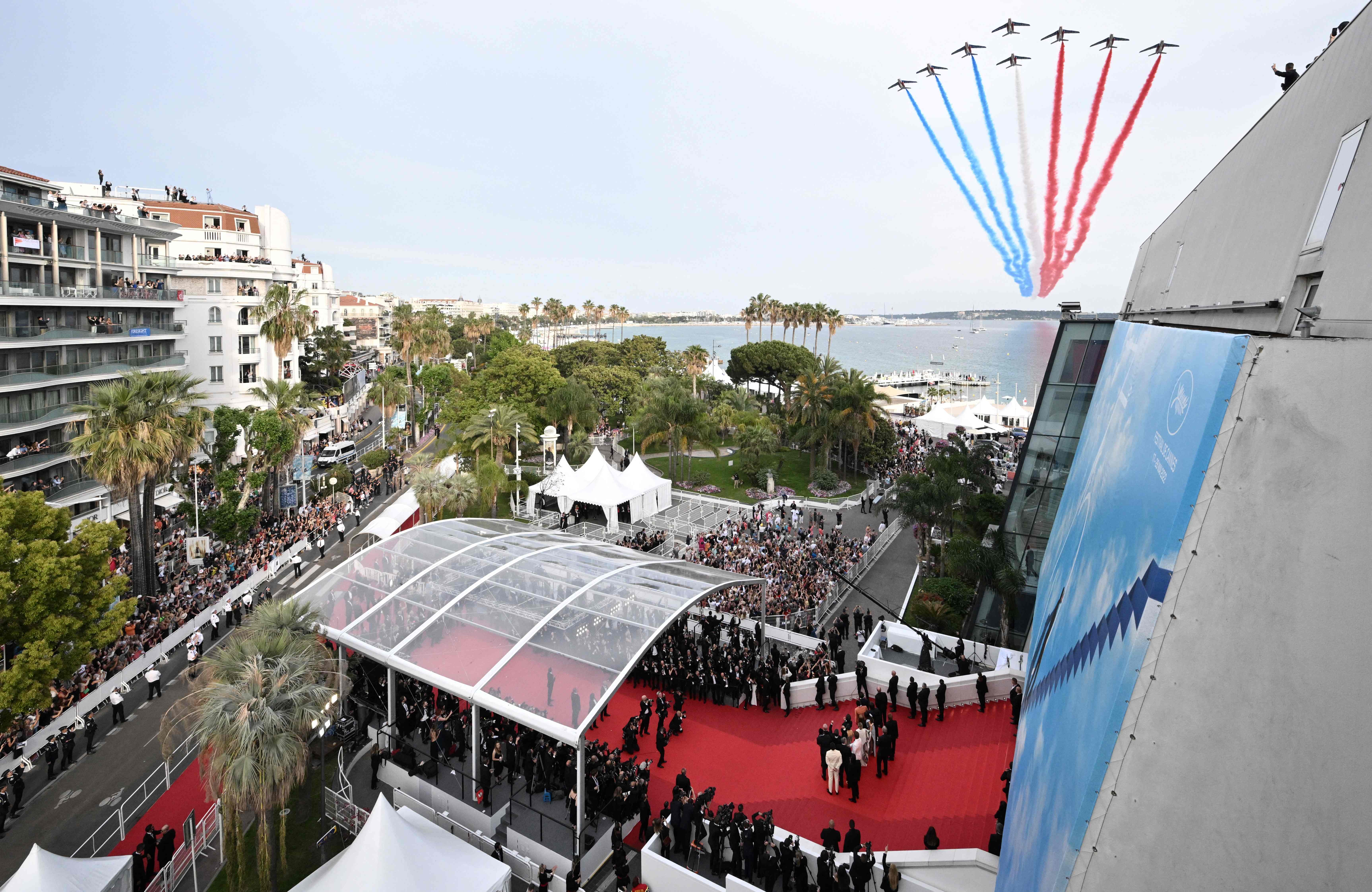 Aishwarya Rai Bachchan Wore Dolce & Gabbana Alta Moda To The 'Top Gun:  Maverick' Cannes Film Festival Premiere