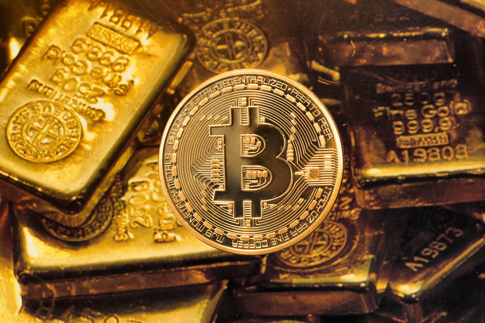 Could gold do a bitcoin and hit $10,000 an ounce in 2018? | The National