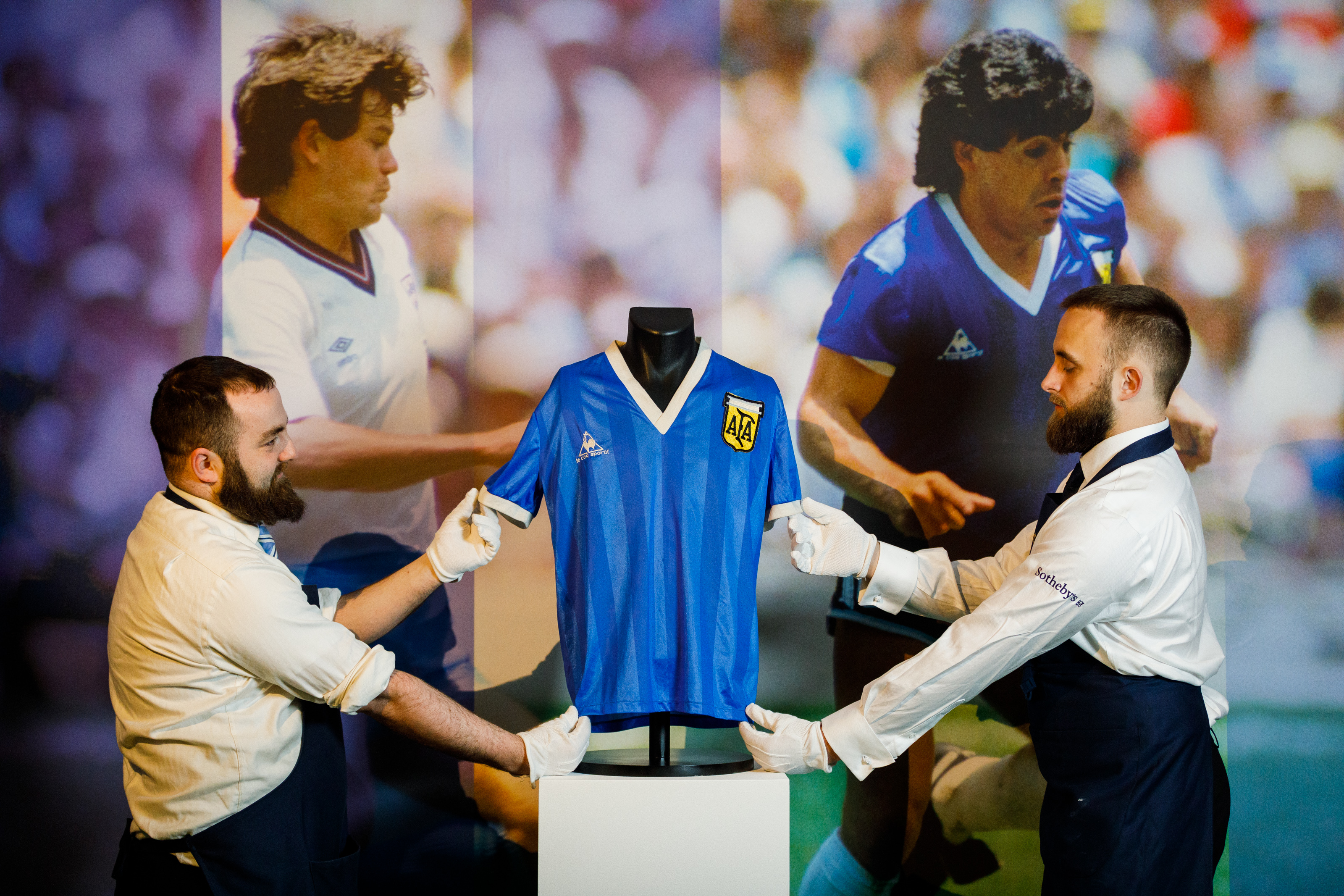 Diego Maradona 'hand of God' shirt sold for record £7.1m at auction, Diego  Maradona