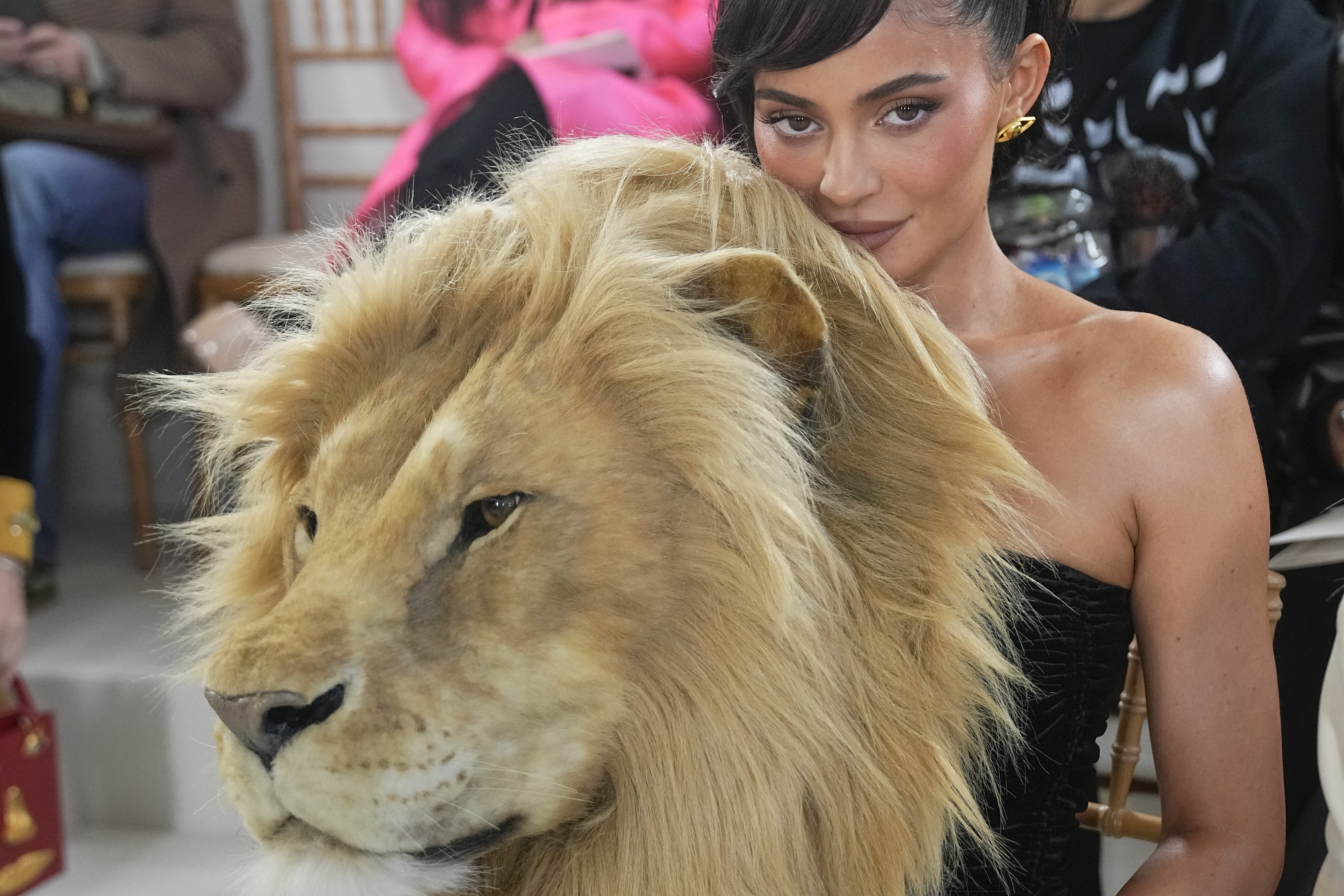 Doja Cat, Kylie Jenner have people roaring at Paris Fashion Week