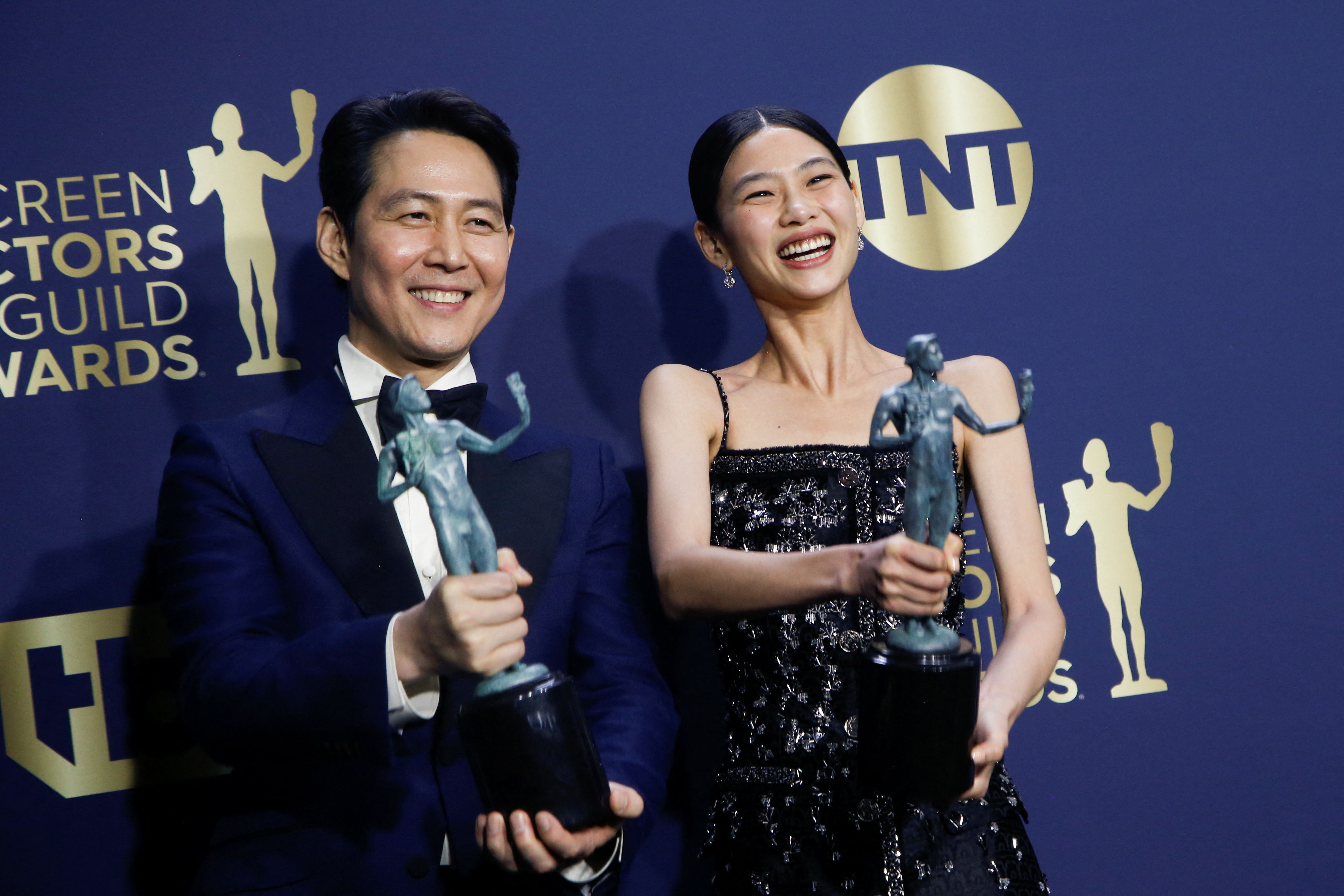 You Will Tear Up Over Jung Ho-Yeon's SAG Awards Win