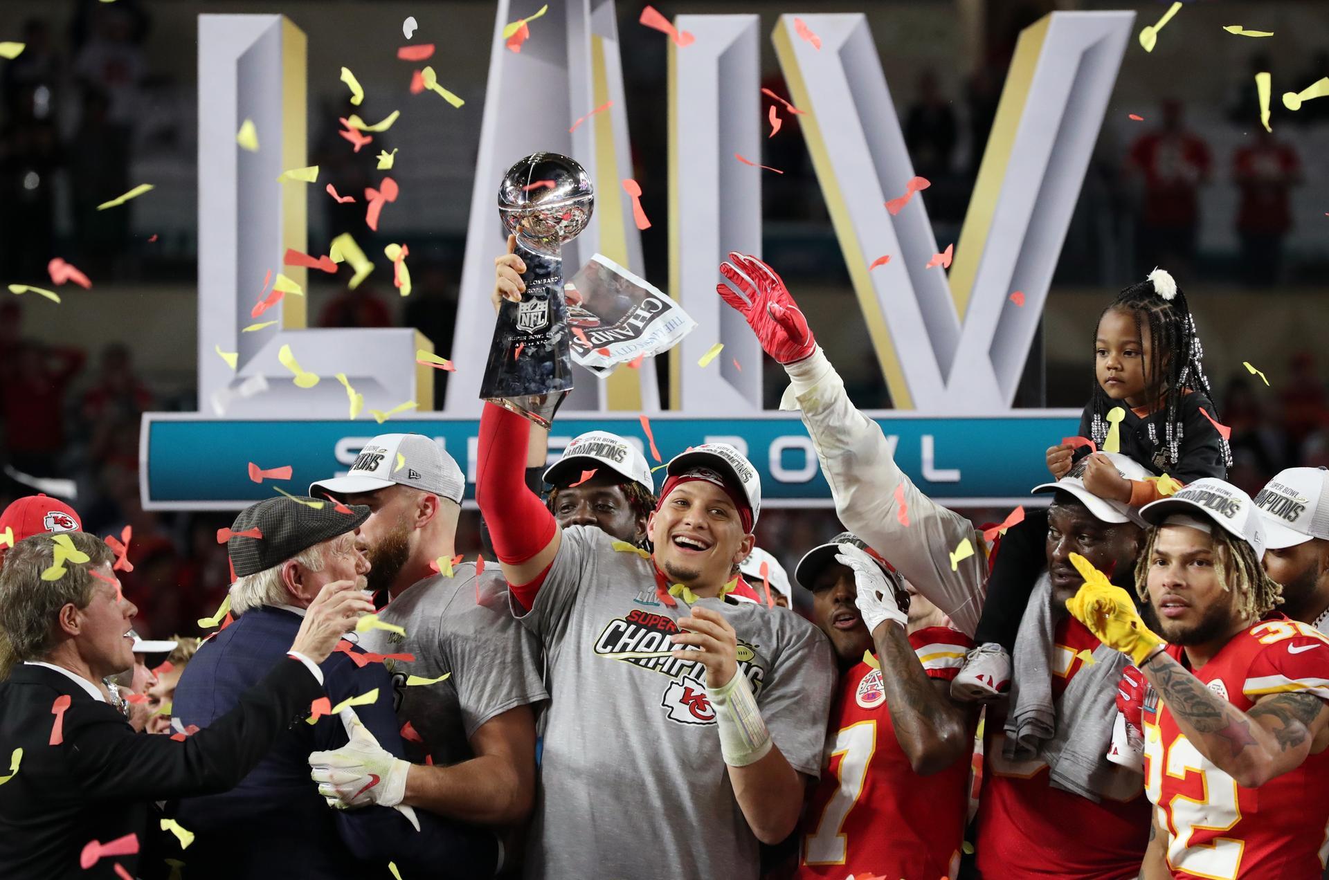 Chiefs mount thrilling comeback win over 49ers in Super Bowl LIV