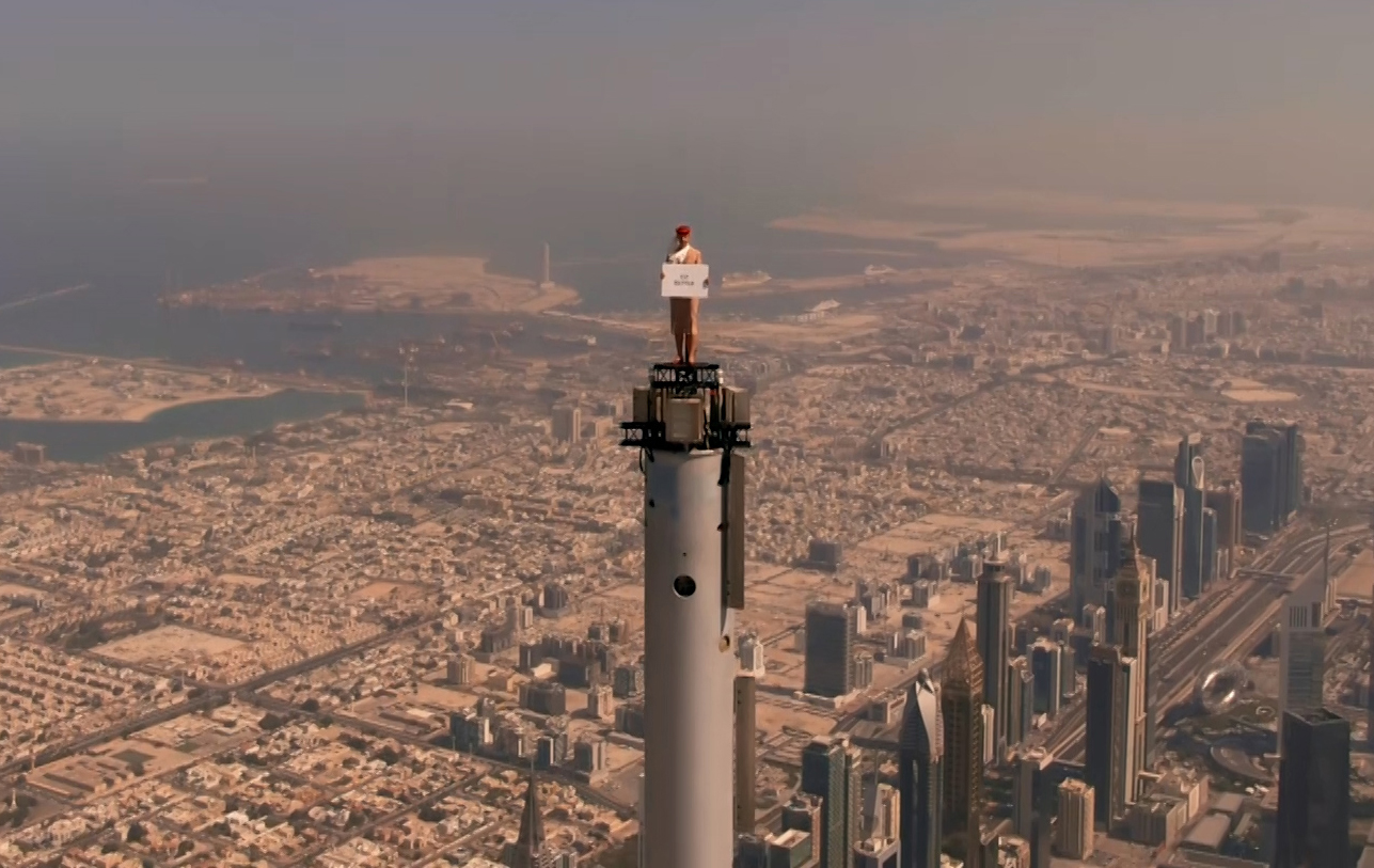 tom cruise sitting in burj khalifa