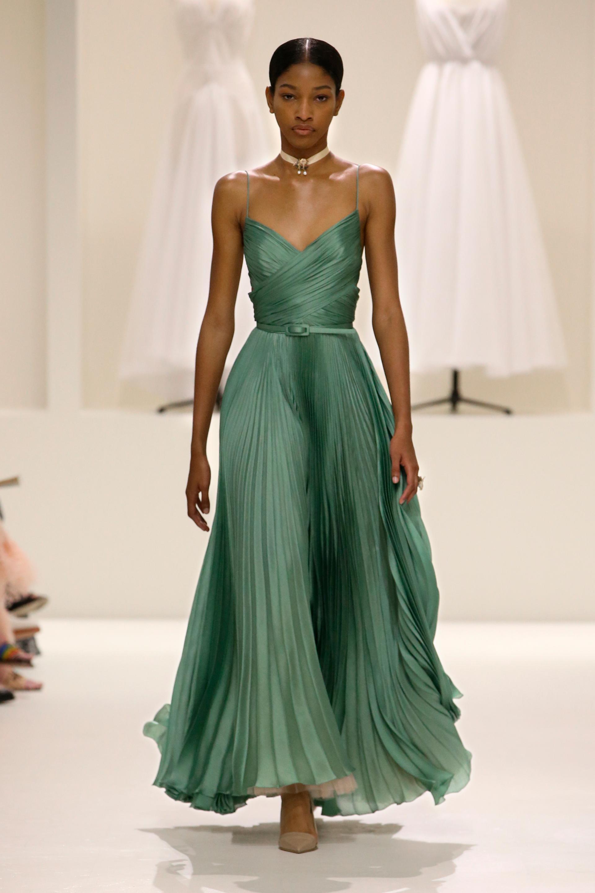 Green haute clearance couture dress