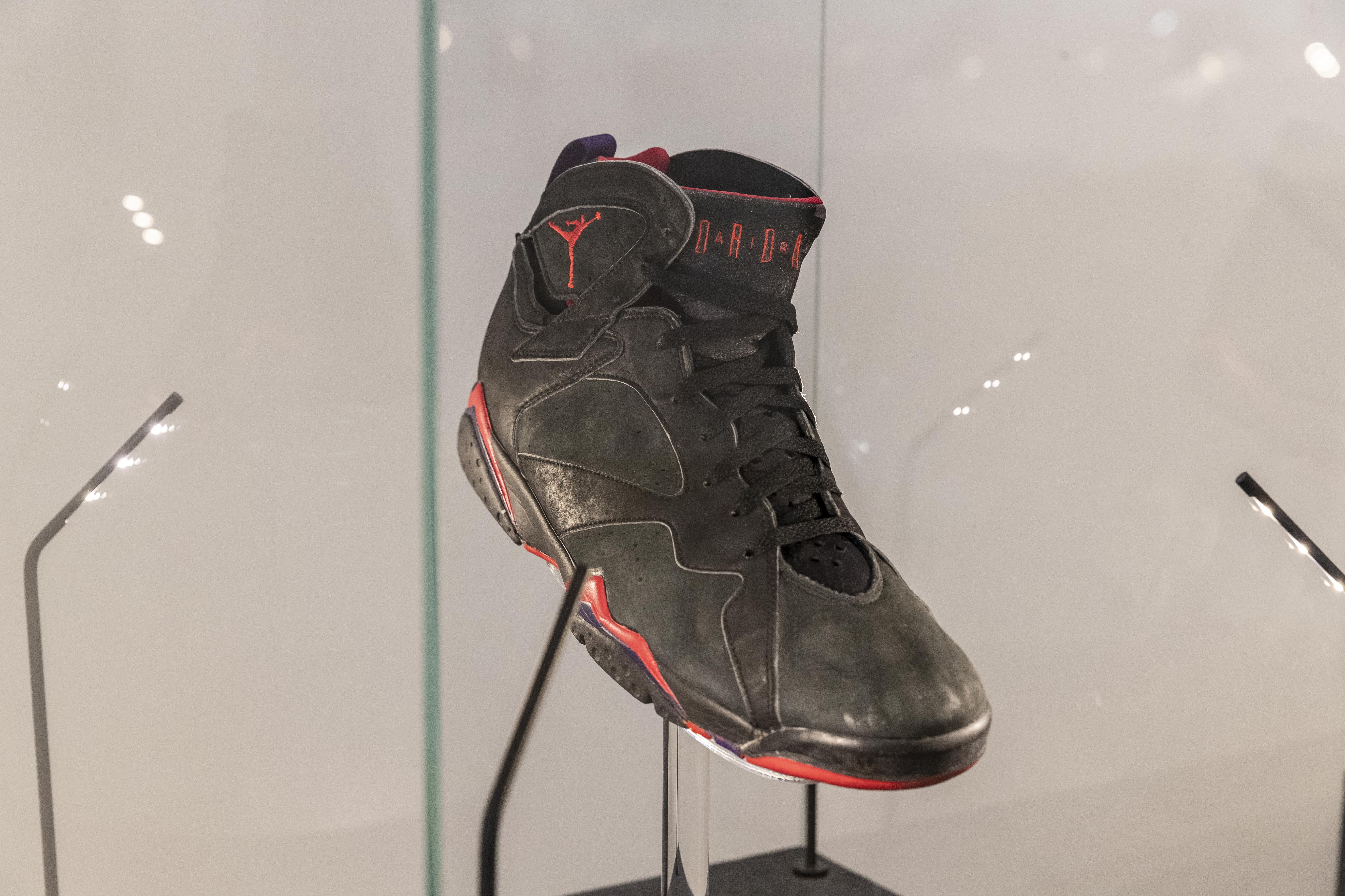 Michael Jordan's Last Dance trainers fetch auction record $2.2m, Michael  Jordan