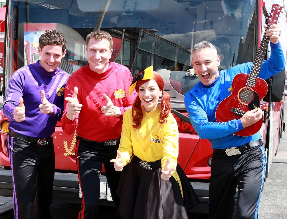 Best of the Wiggles : Anthony Field, Anthony Field, Lachy Gillespie, Simon  Pryce, Emma Watkins: Movies & TV 