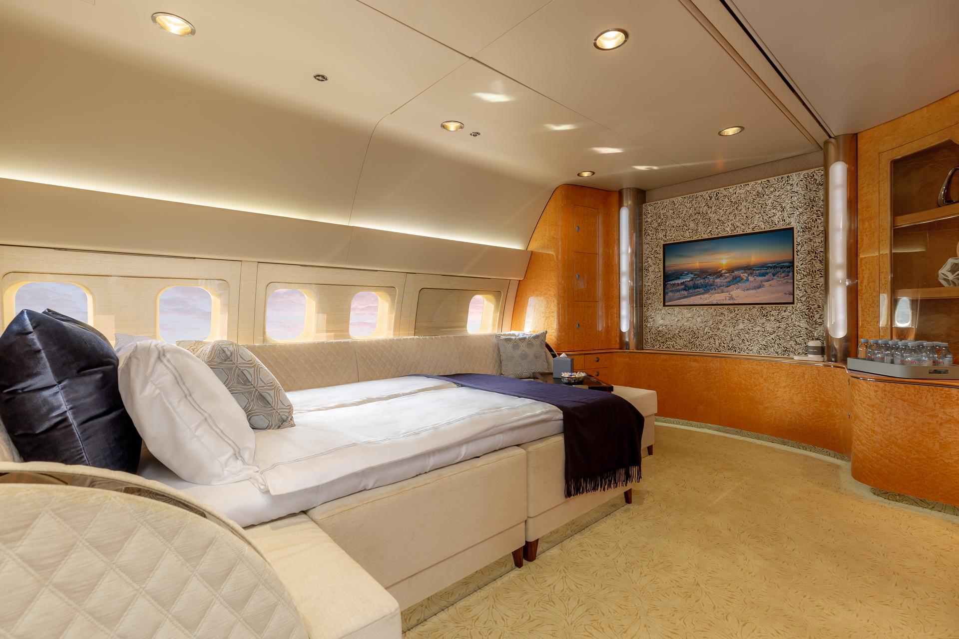 Private Planes with Beds | CharterJets Inc.
