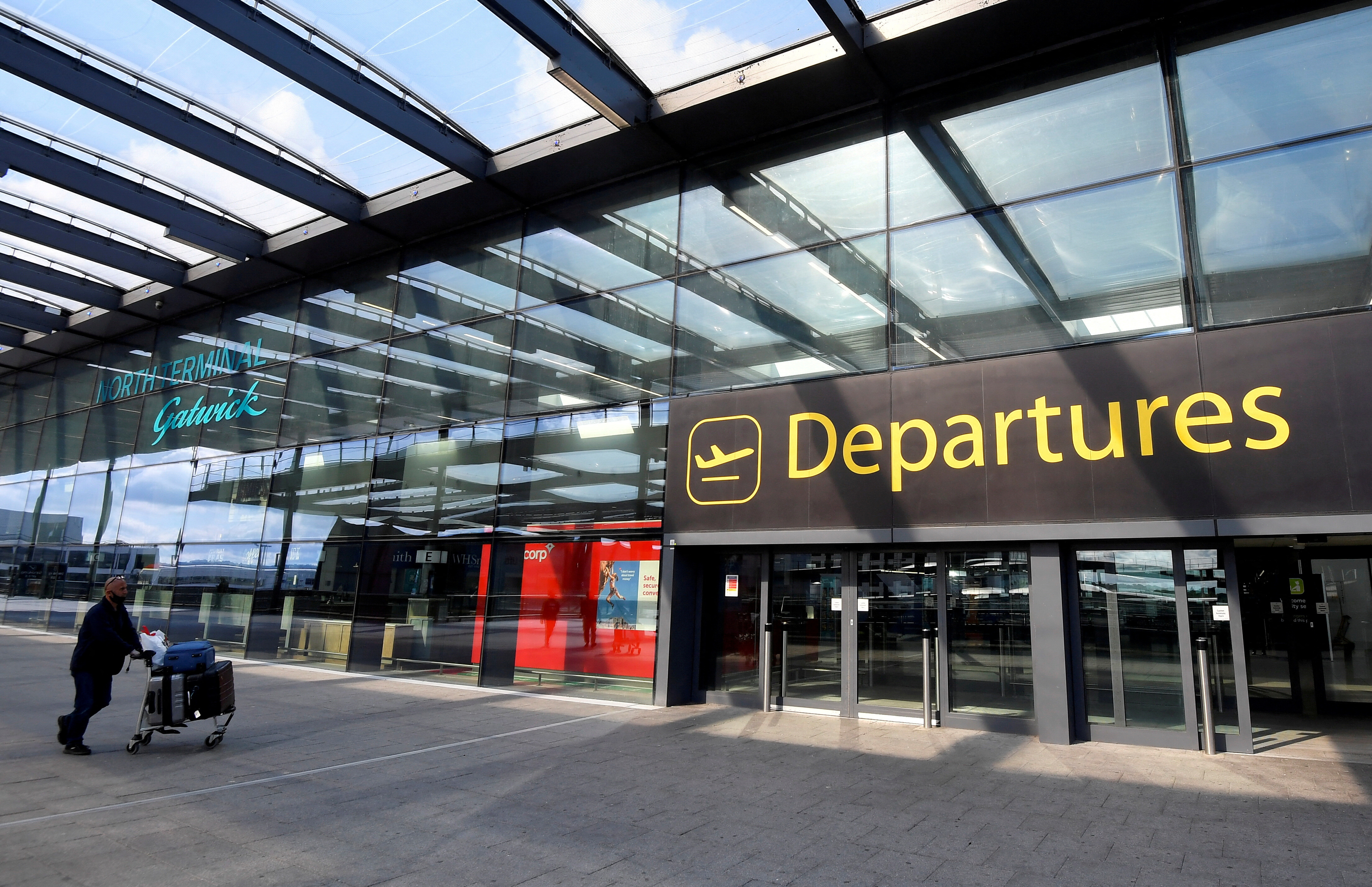 Gatwick Airport closes runway for emergency repairs