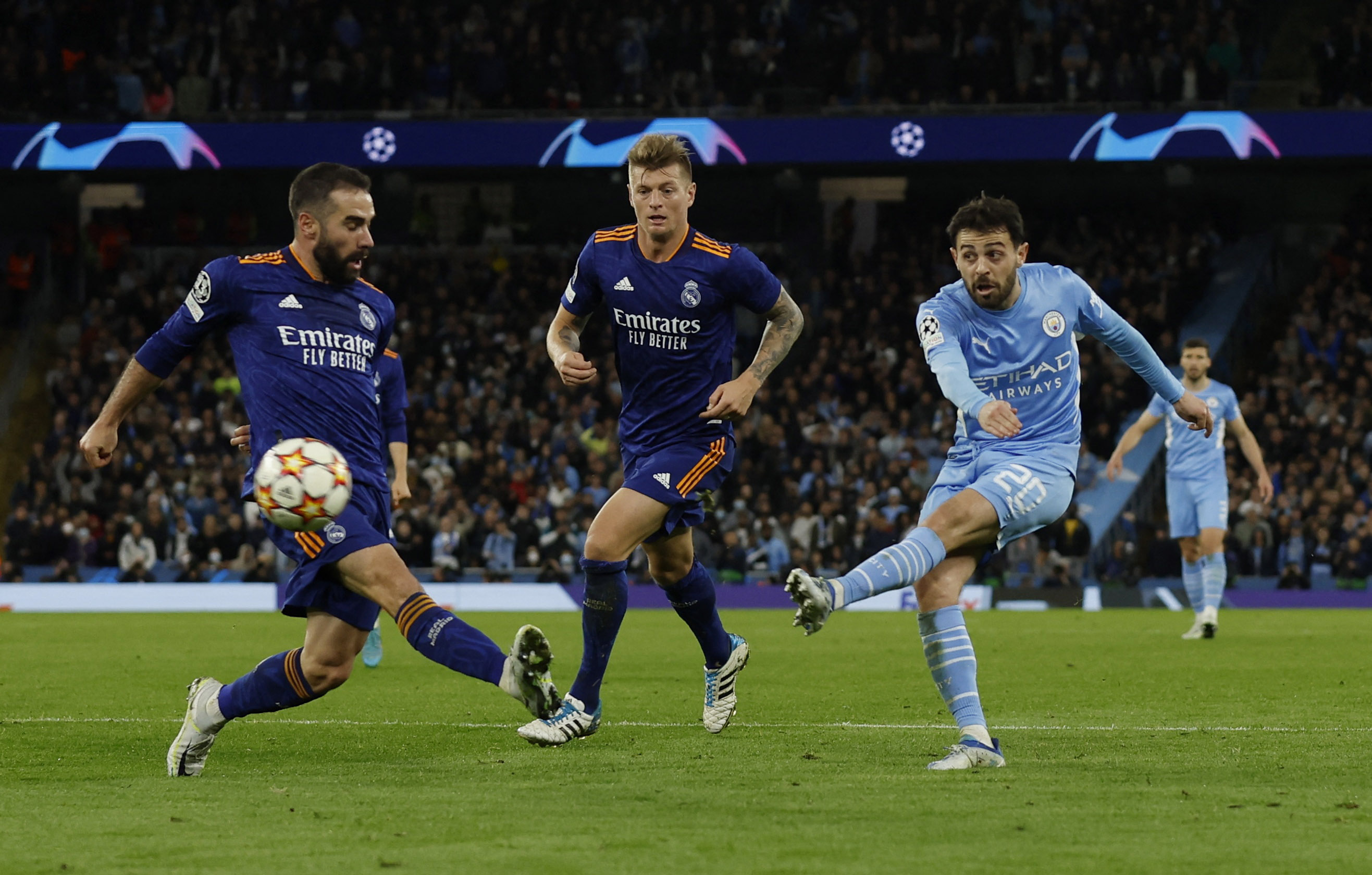 Man City 🆚 Real Madrid  Jogo épico no Etihad deixa tudo em