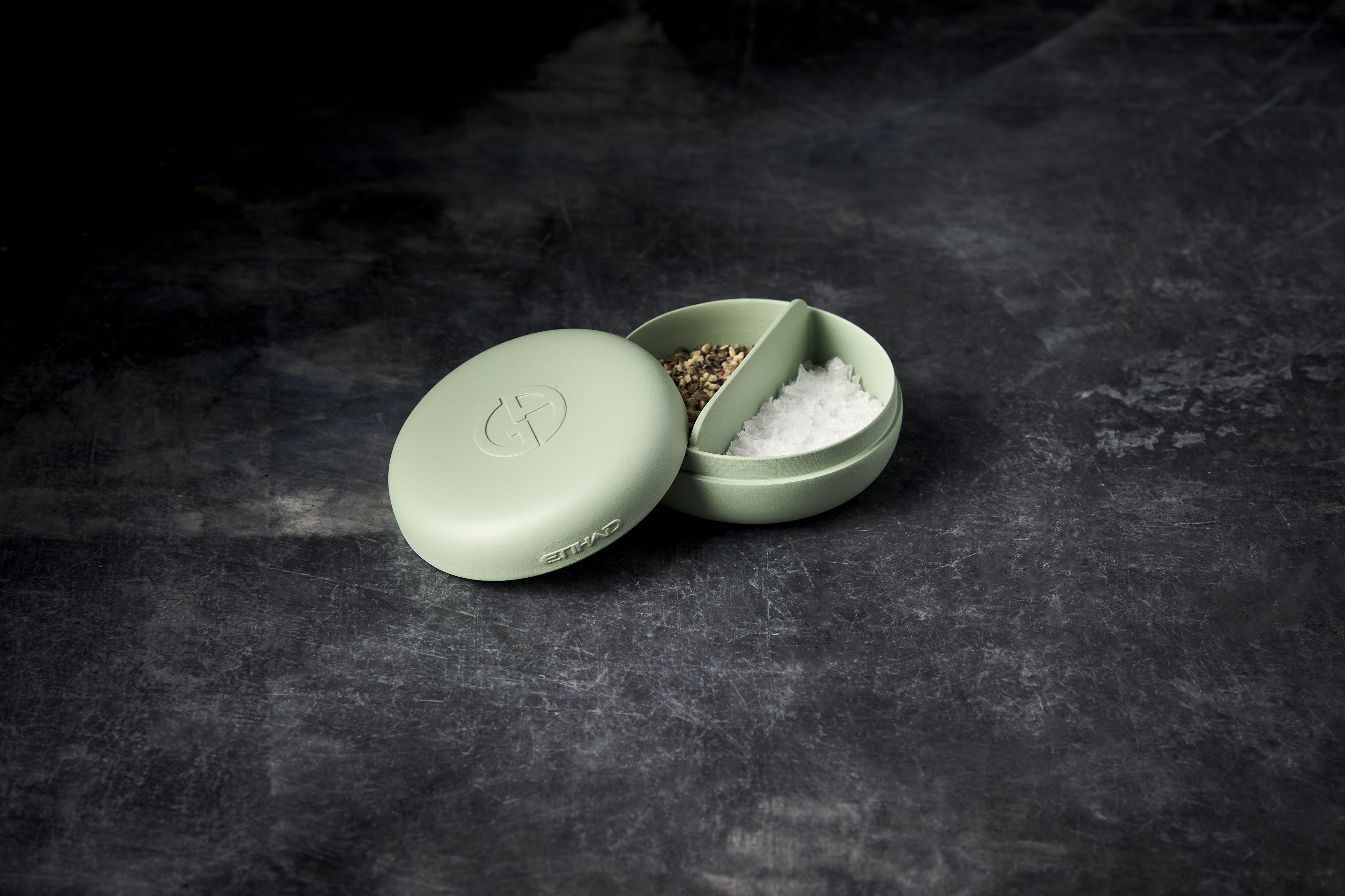 Etihad and Armani Casa team up on new business-class accessories
