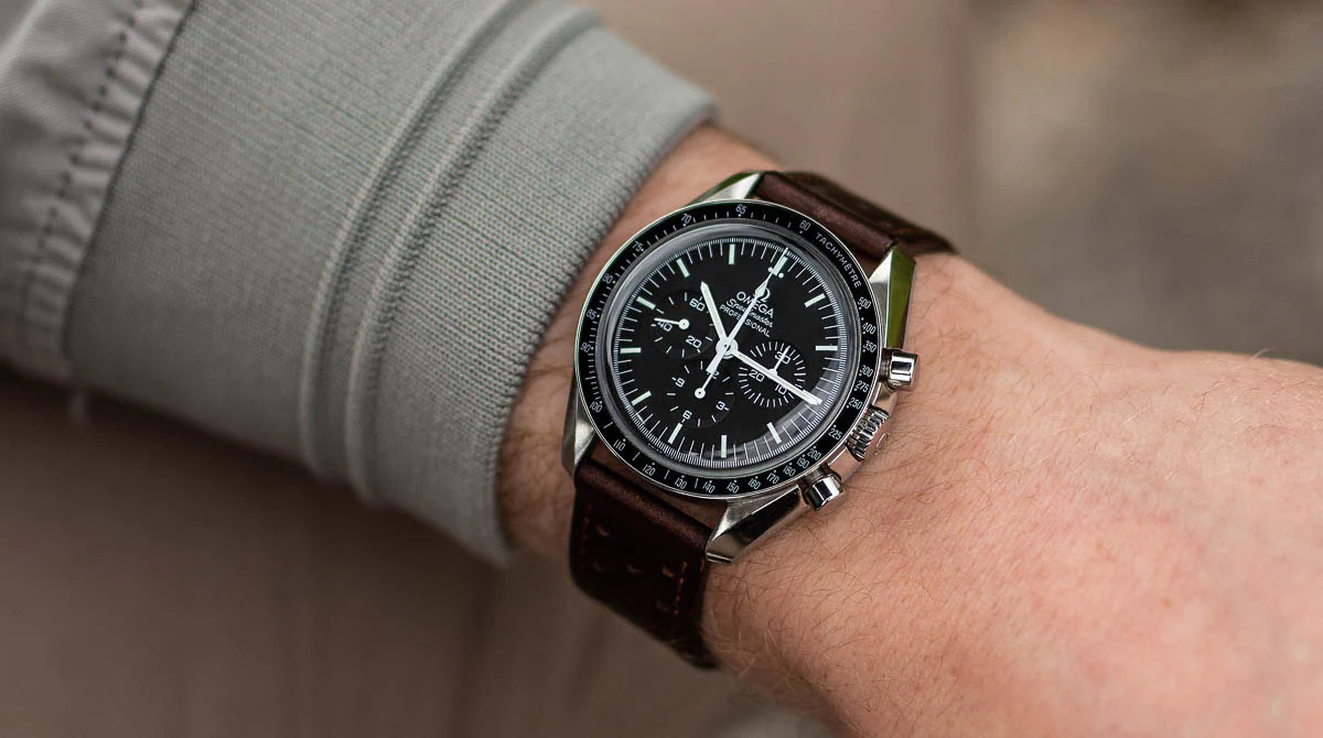 Omega Speedmaster Price Rises as Owner Swatch Follows Rolex Move - Bloomberg