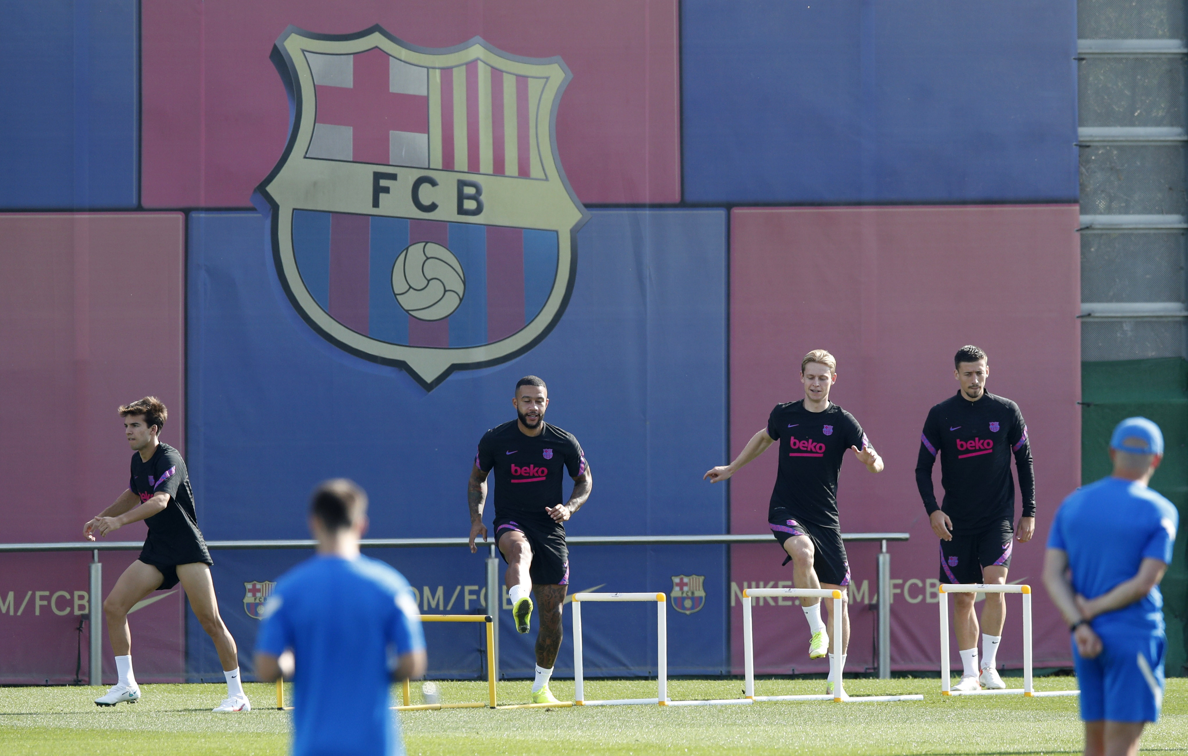 Barcelona's Riqui Puig, Memphis Depay, Luuk de Jong and Clement Lenglet on the eve of their Champions League match against Benfica on Wednesday, September 29. Reuters