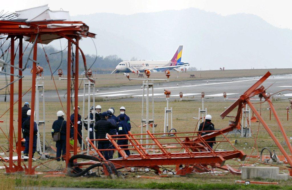 Asiana Airlines suspends Hiroshima flights after runway incident | The  National