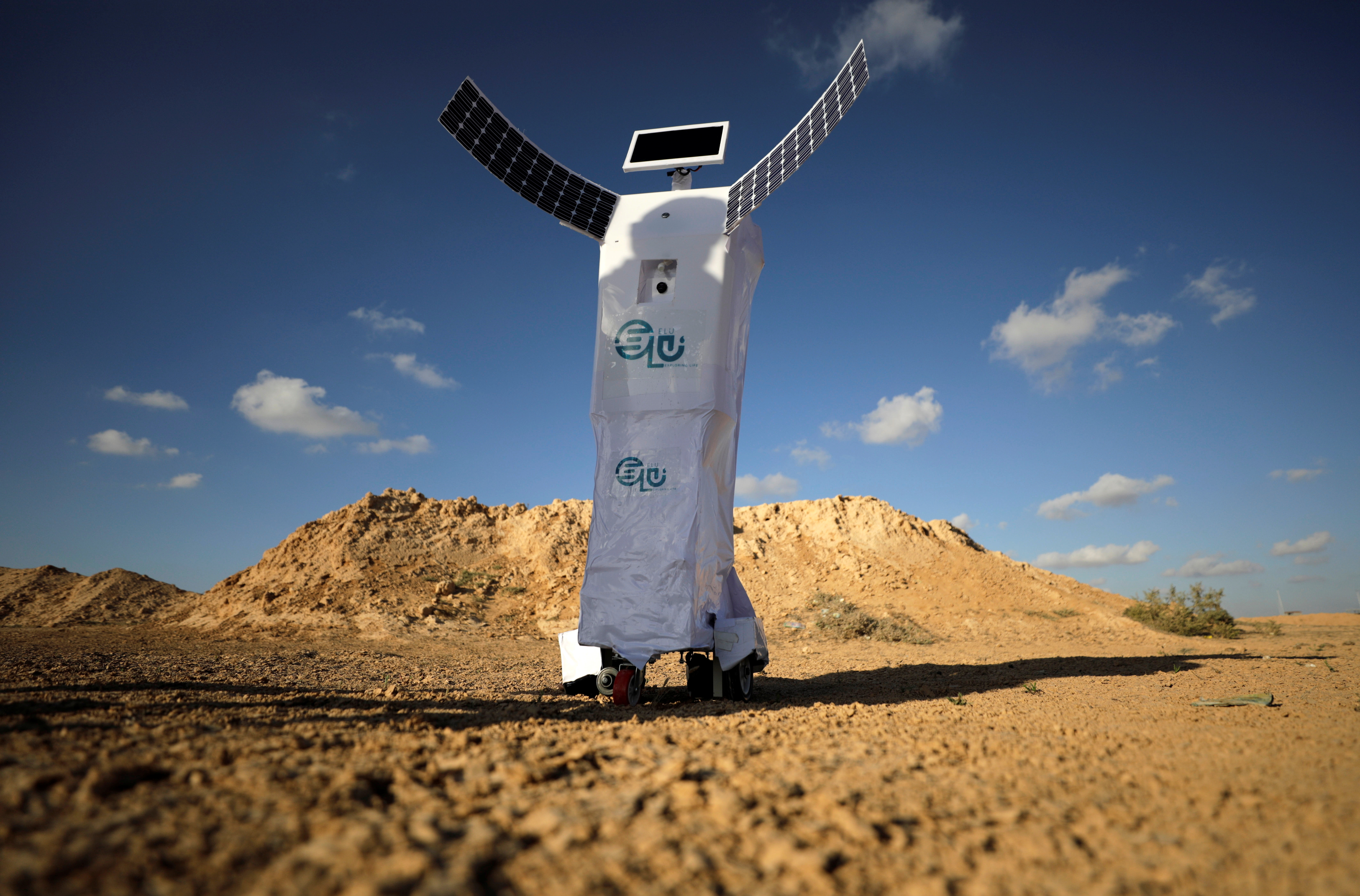 Egypt developing 'KuSui' device to generate water from air with