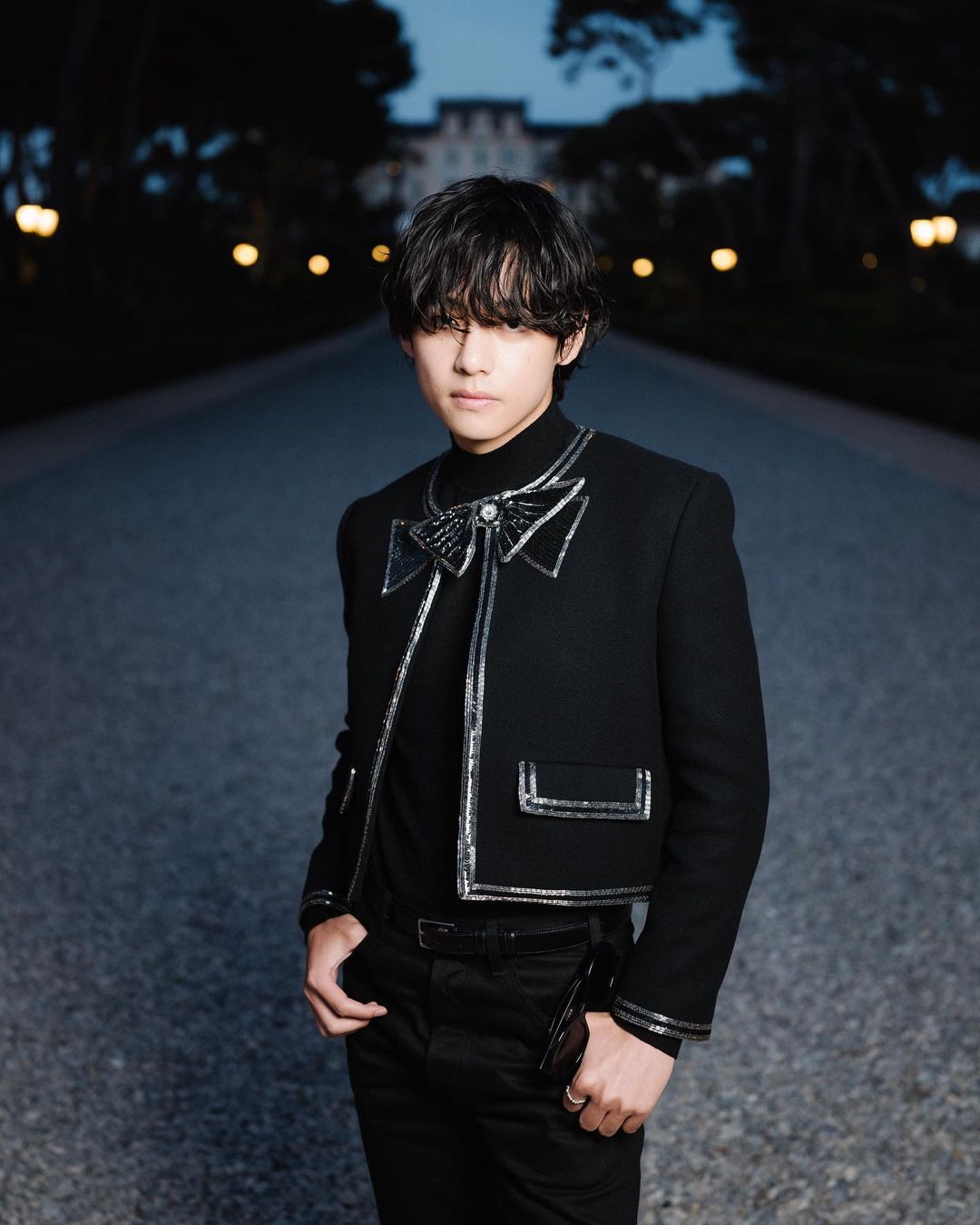 INFO] @louisvuitton updated an Instagram post welcoming BTS V as