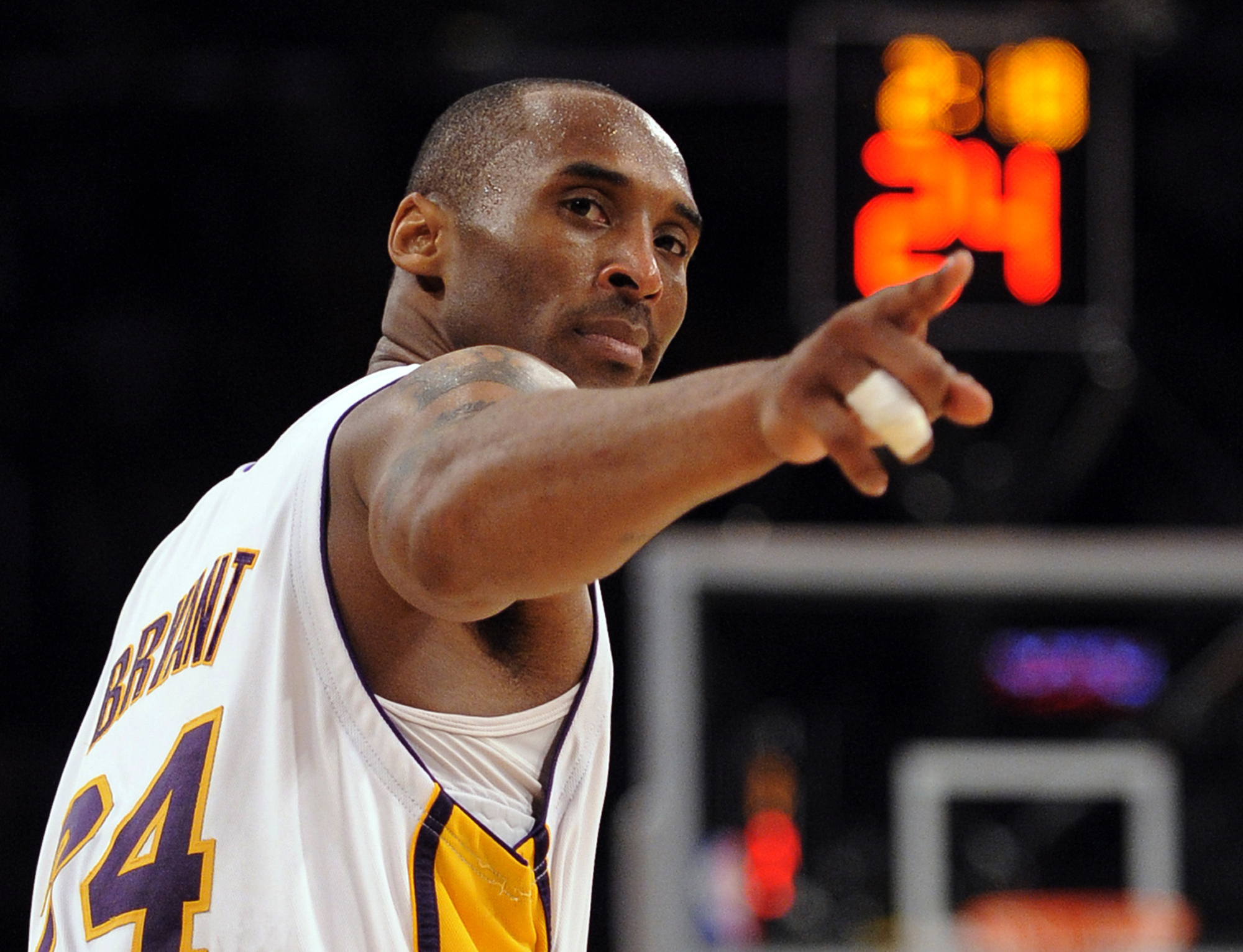 Kobe Bryant family gets $29 million settlement in case over photos