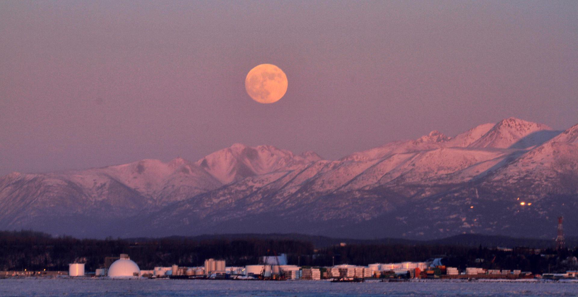 Alaska_Moon