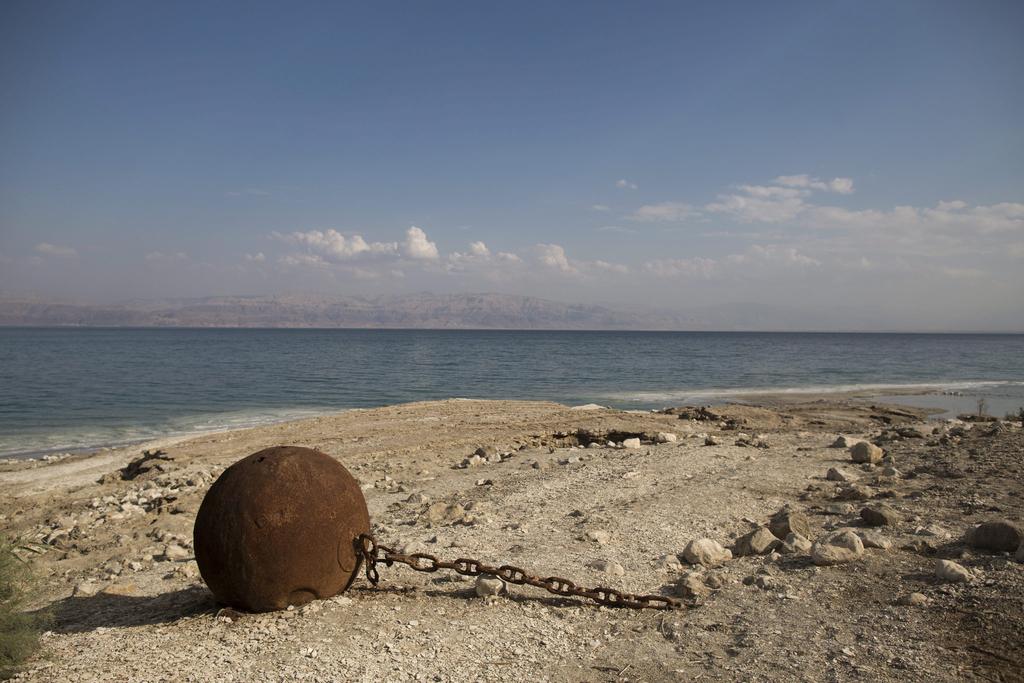 The Dead Sea is dying. These beautiful, ominous photos show the