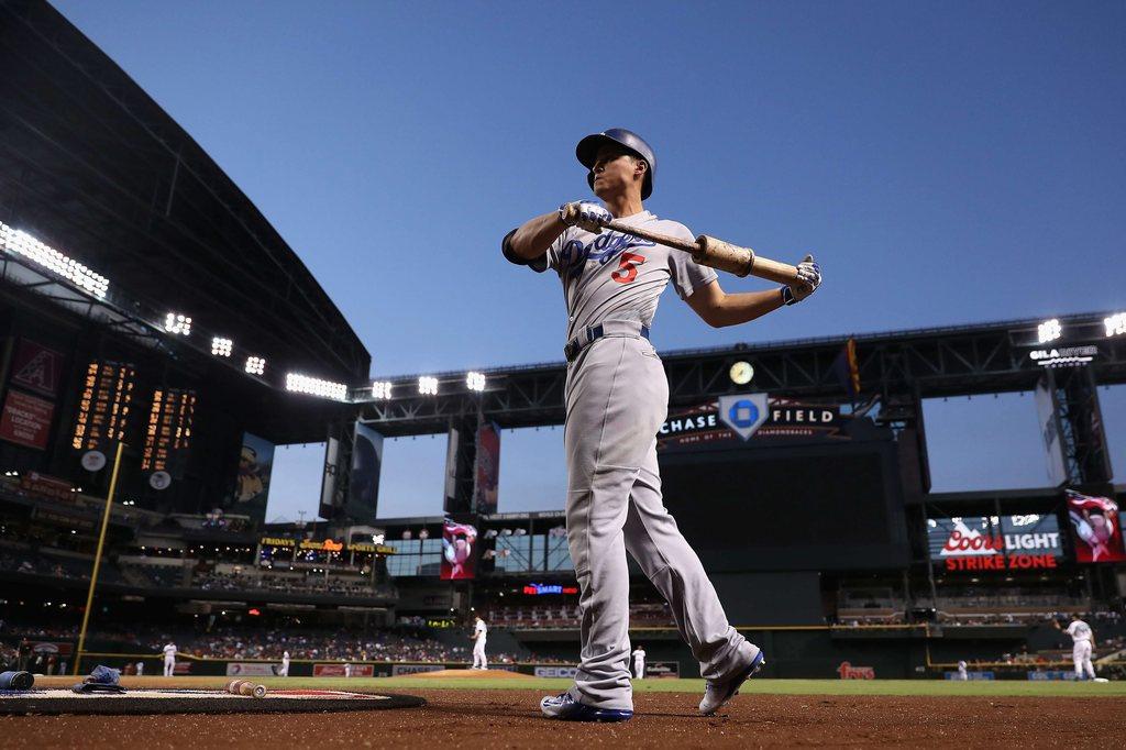 Dodgers' Corey Seager advances MLB's tall shortstop revolution on the World  Series stage