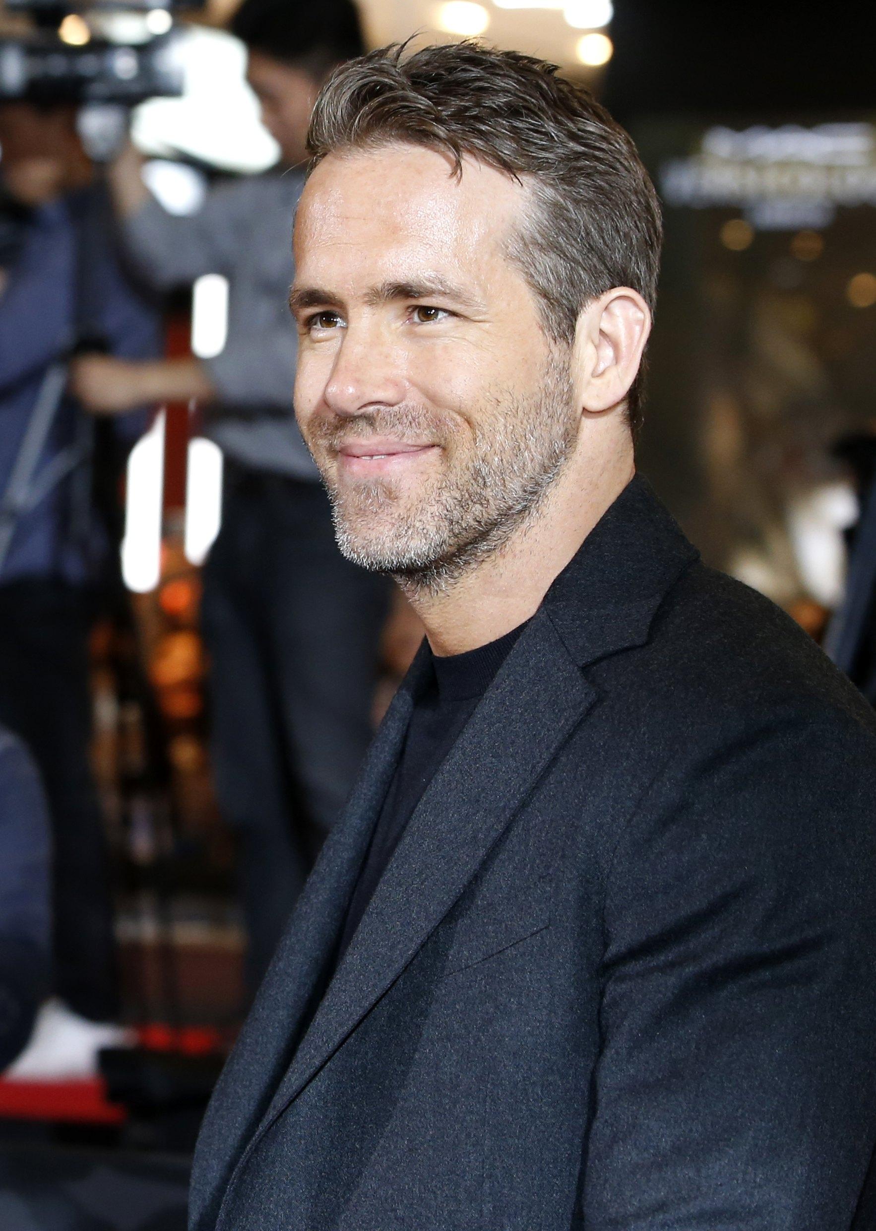 Netflix Sets Premiere For Ryan Reynolds/Michael Bay's '6 Underground' –  Deadline