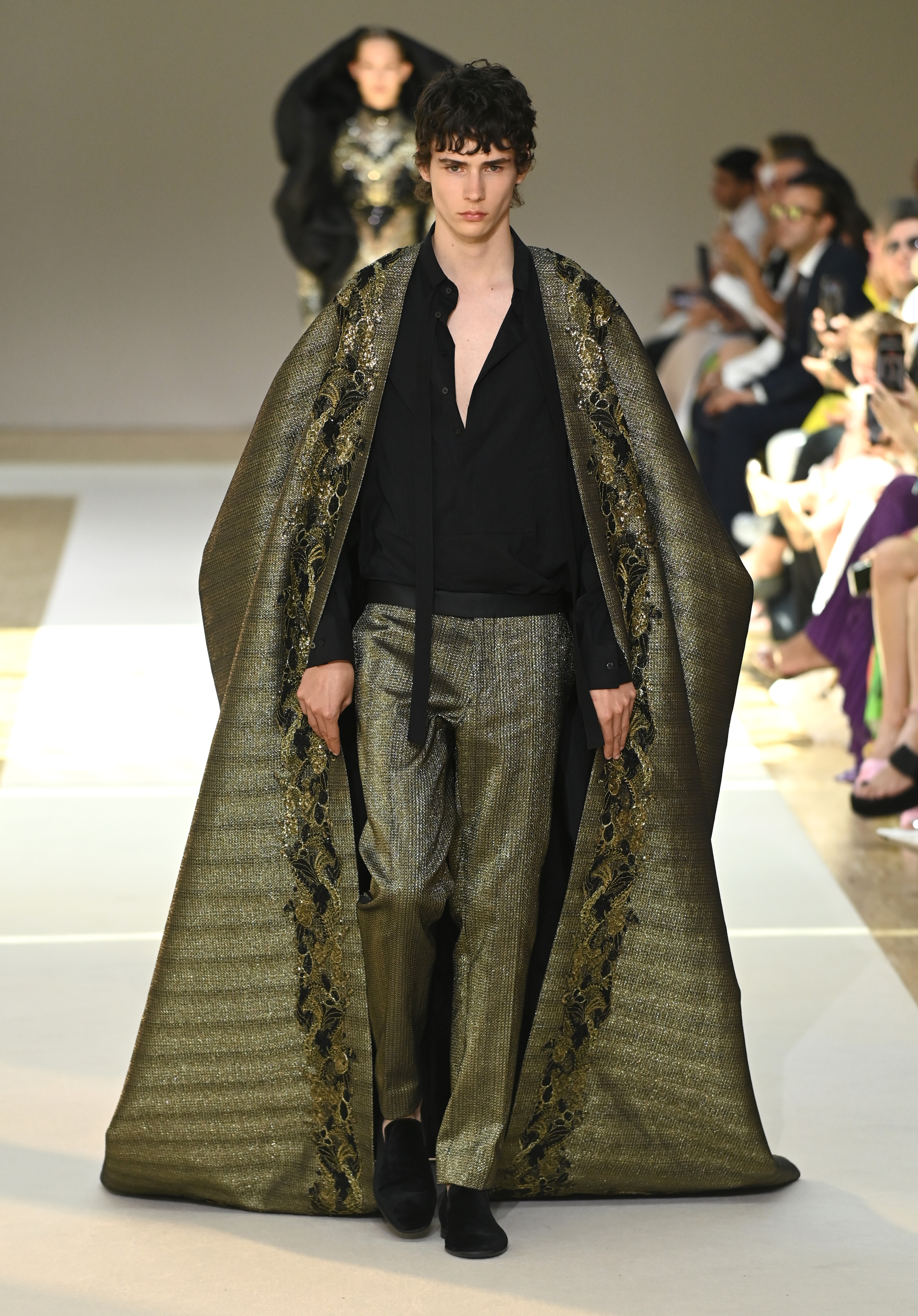 Haute couture online for men