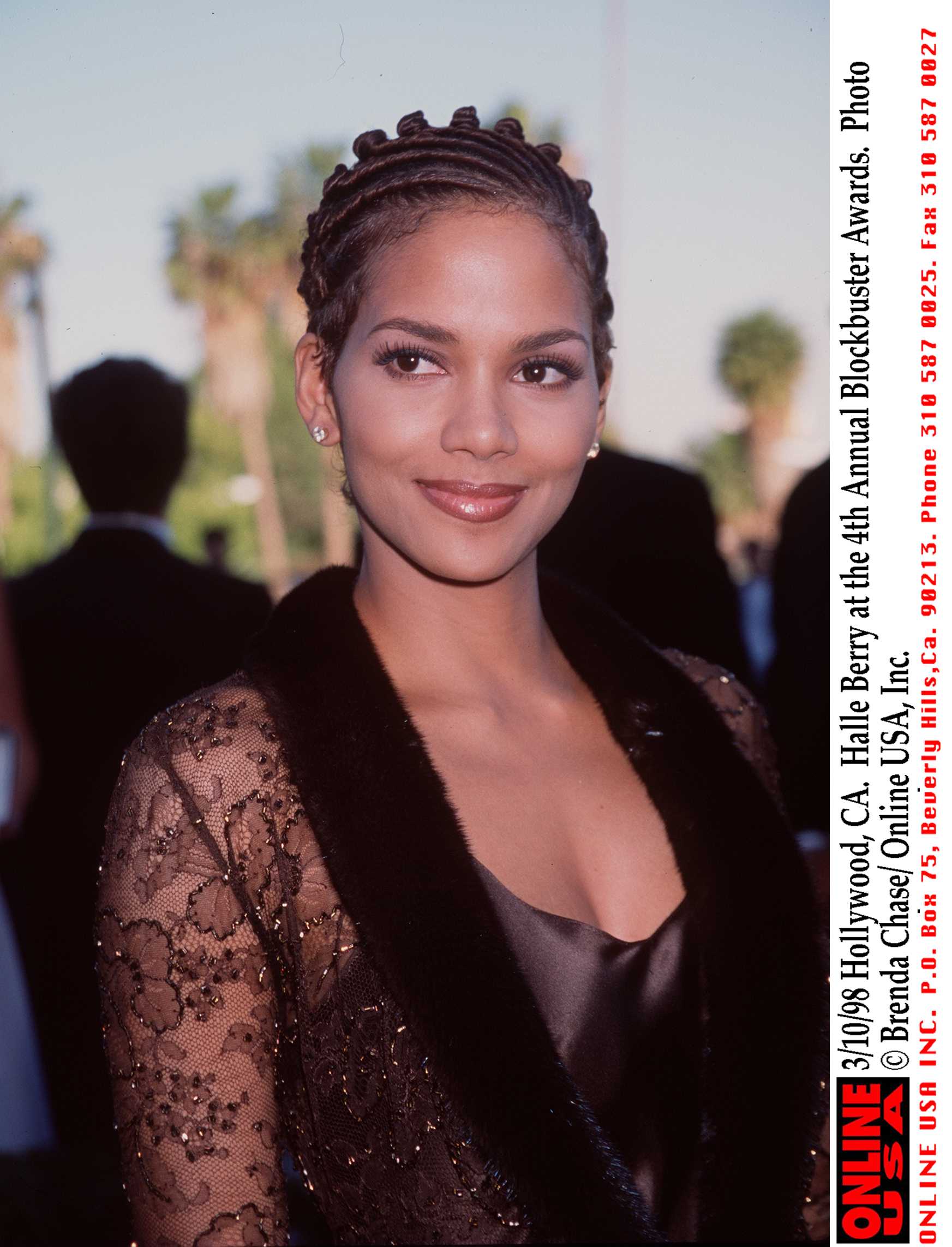 Halle Berry'S Style Evolution In 48 Photos: From '90S Rising Talent To Red  Carpet Stalwart