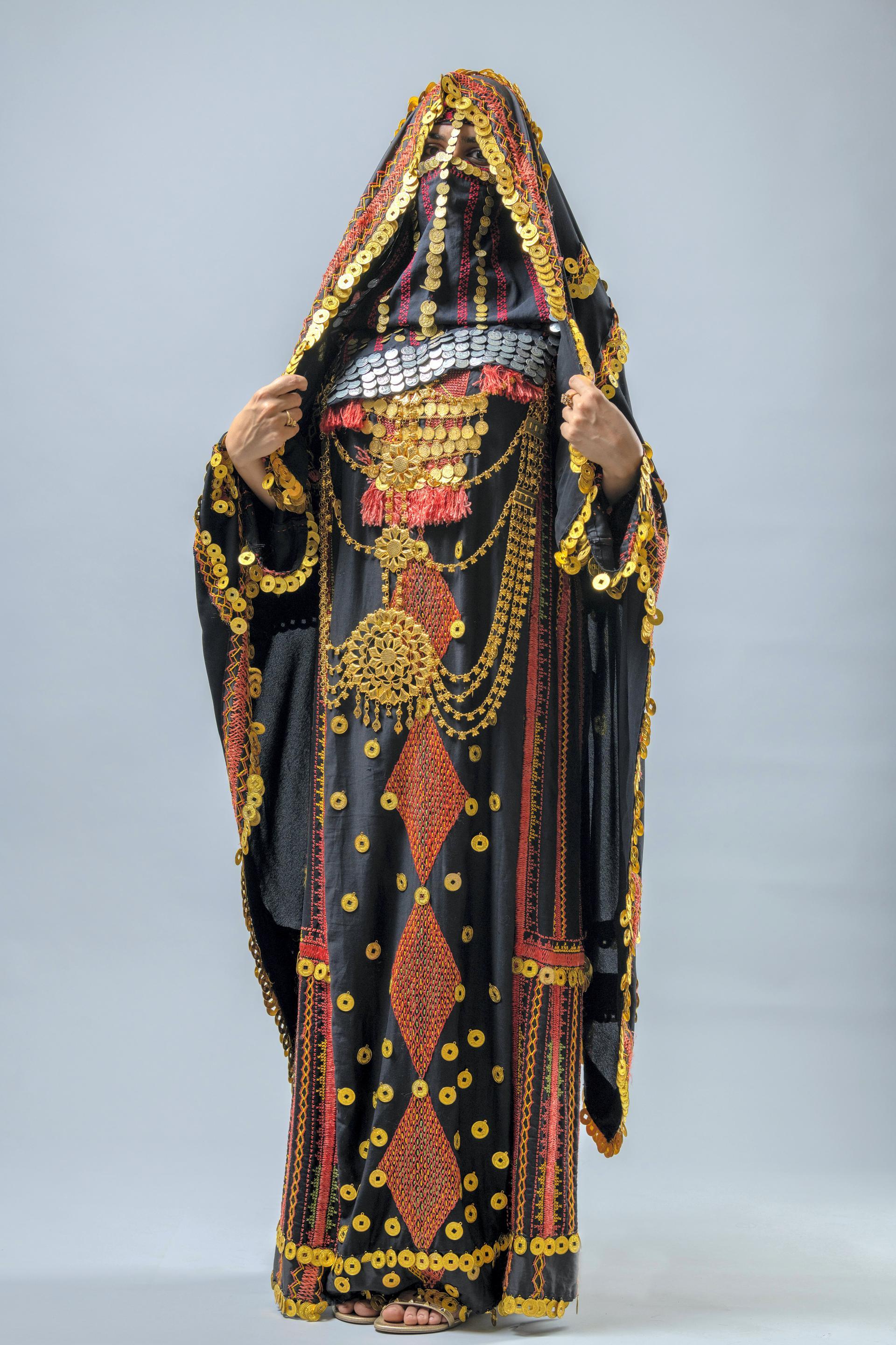 Traditional Dress Of Saudi Arabian Women