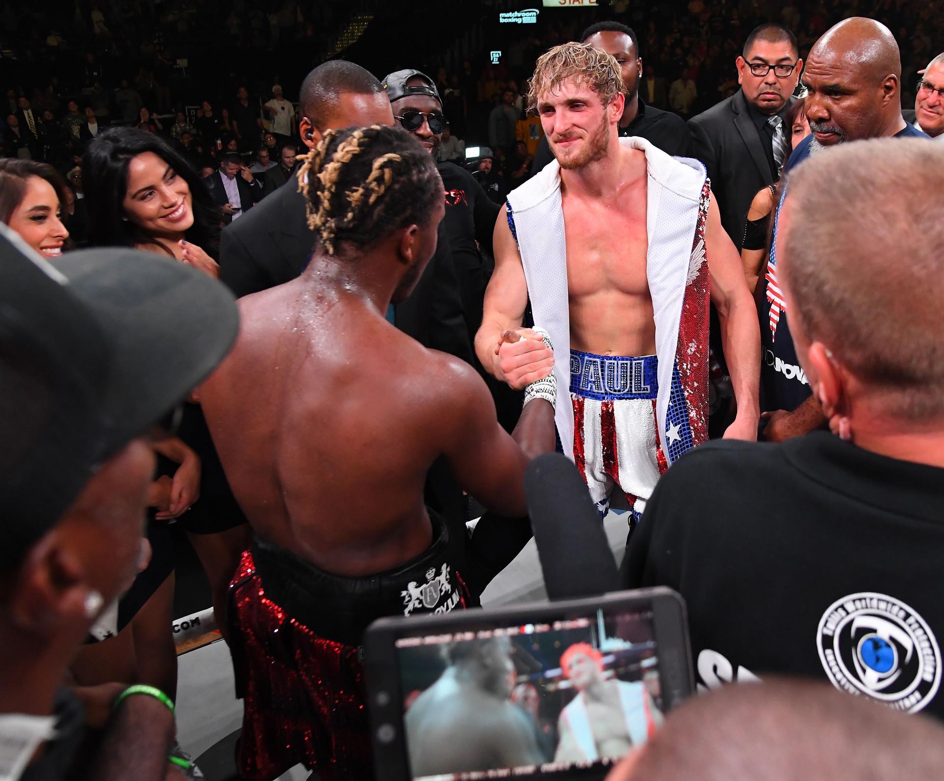 Official: Bayern Munich inks deal withWWE star and  r Logan Paul  (!?) - Bavarian Football Works