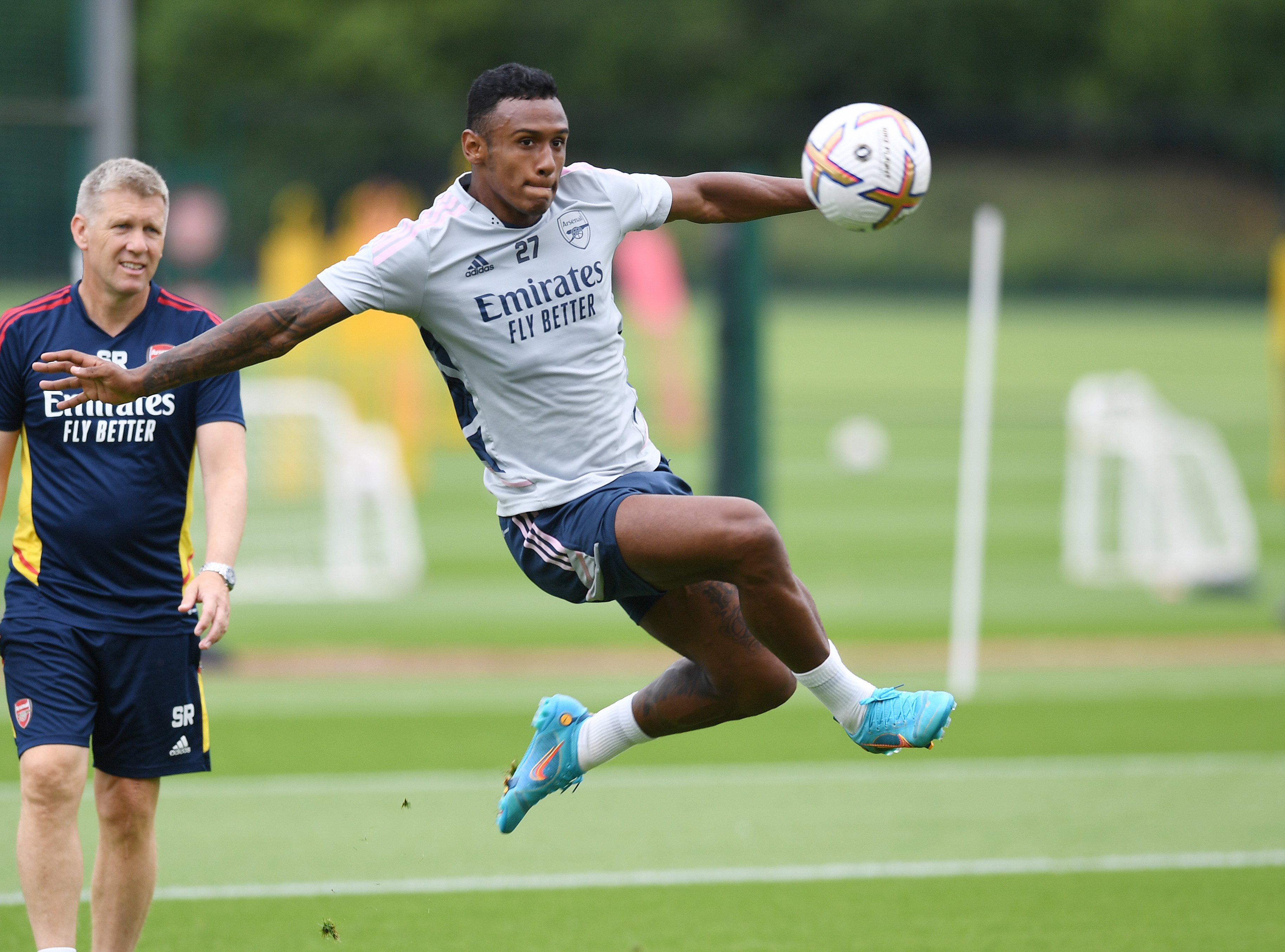 Arsenal: Edu 'impressed' by squad strength ahead of new season